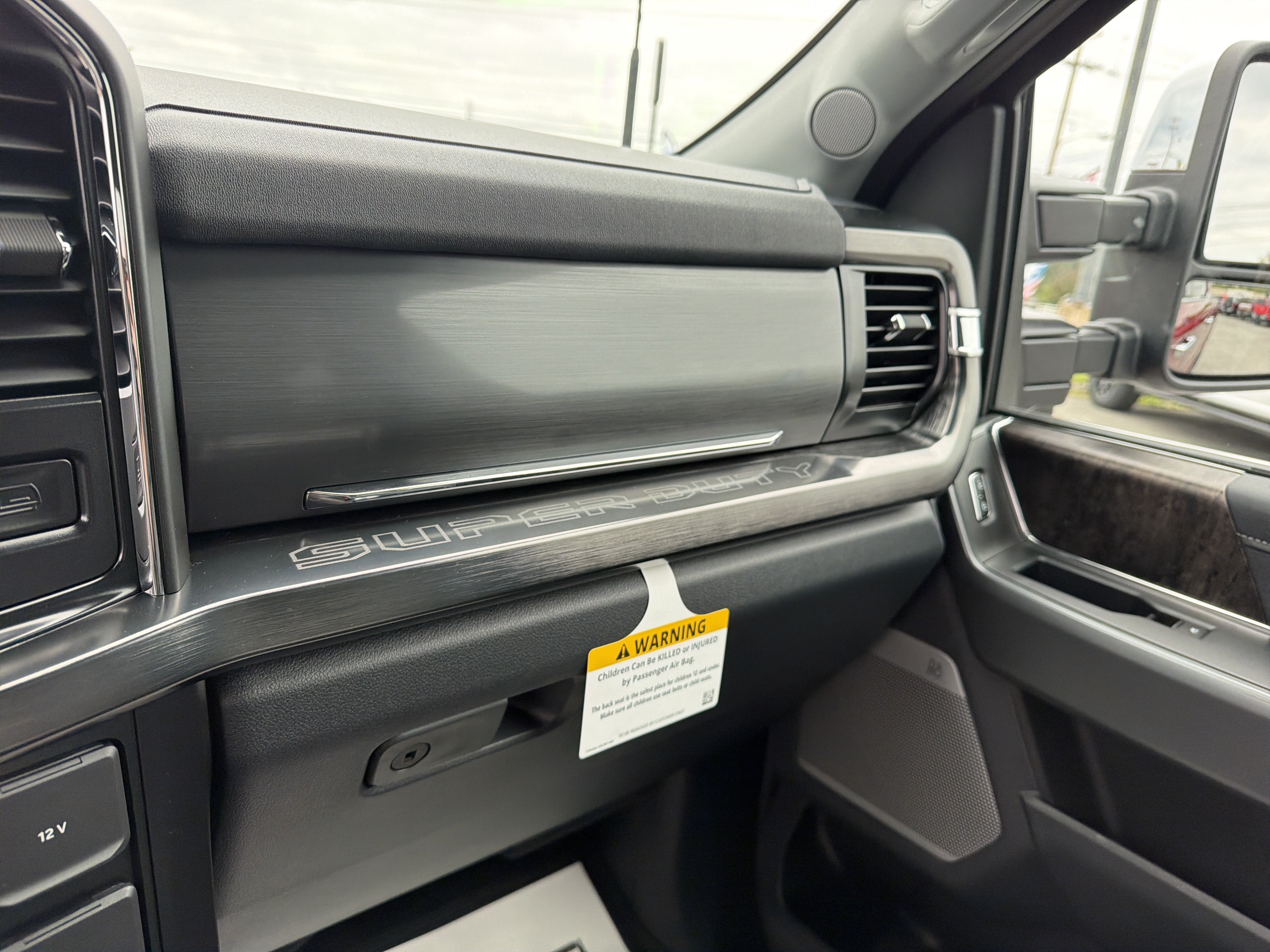 2027 Ford Super Duty F-250 SRW LARIAT