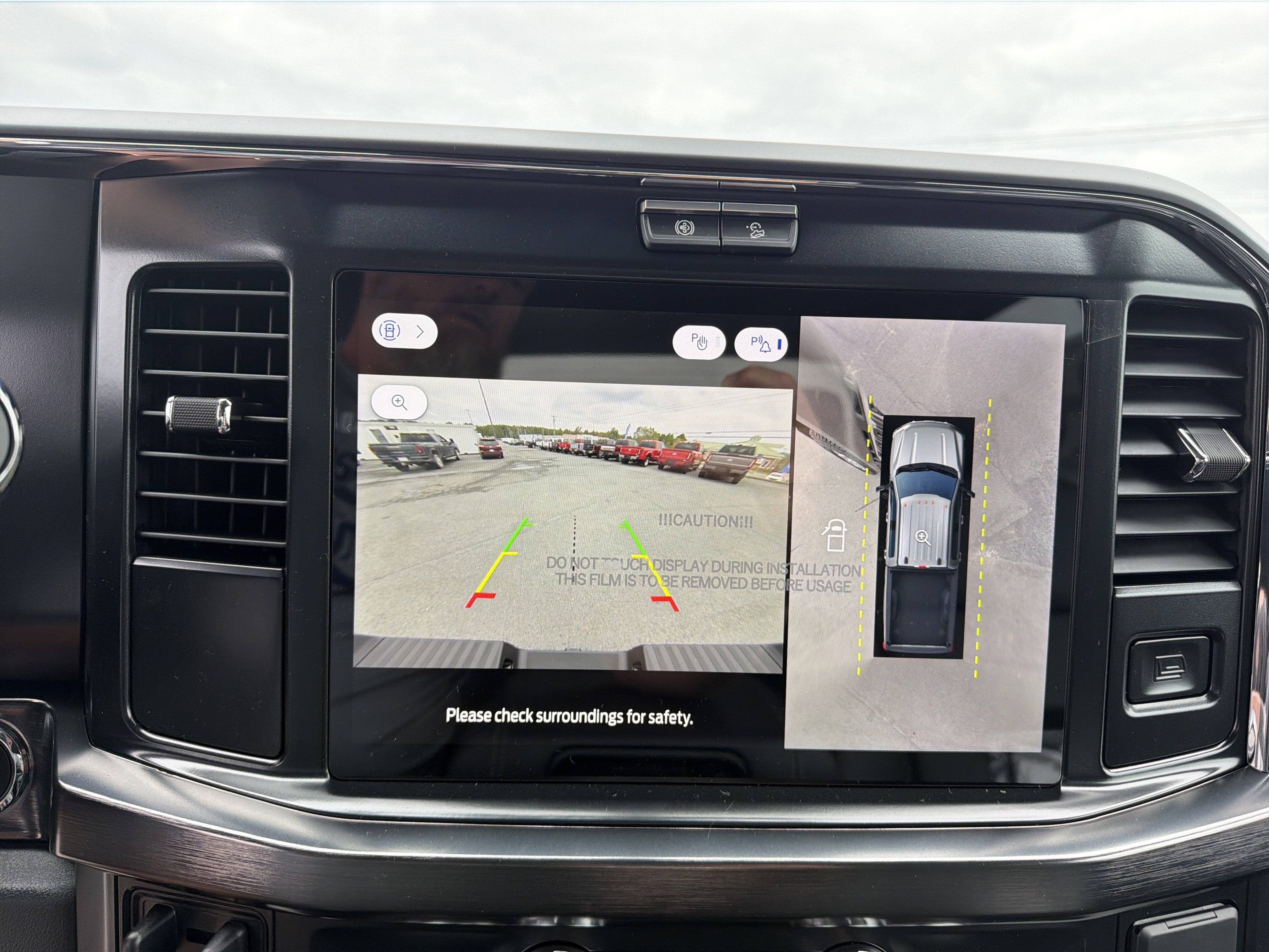 2027 Ford Super Duty F-250 SRW LARIAT