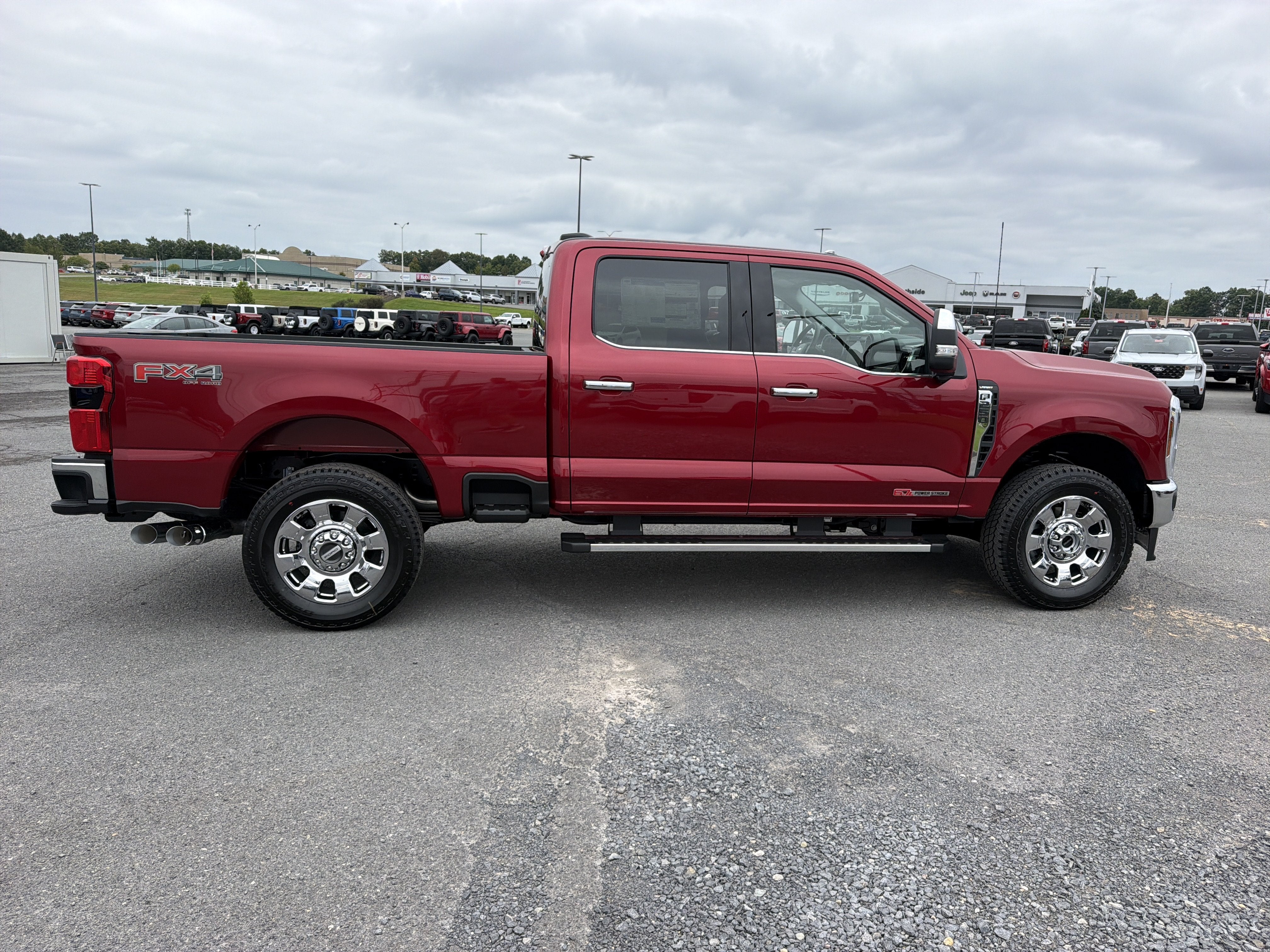 2027 Ford Super Duty F-250 SRW LARIAT
