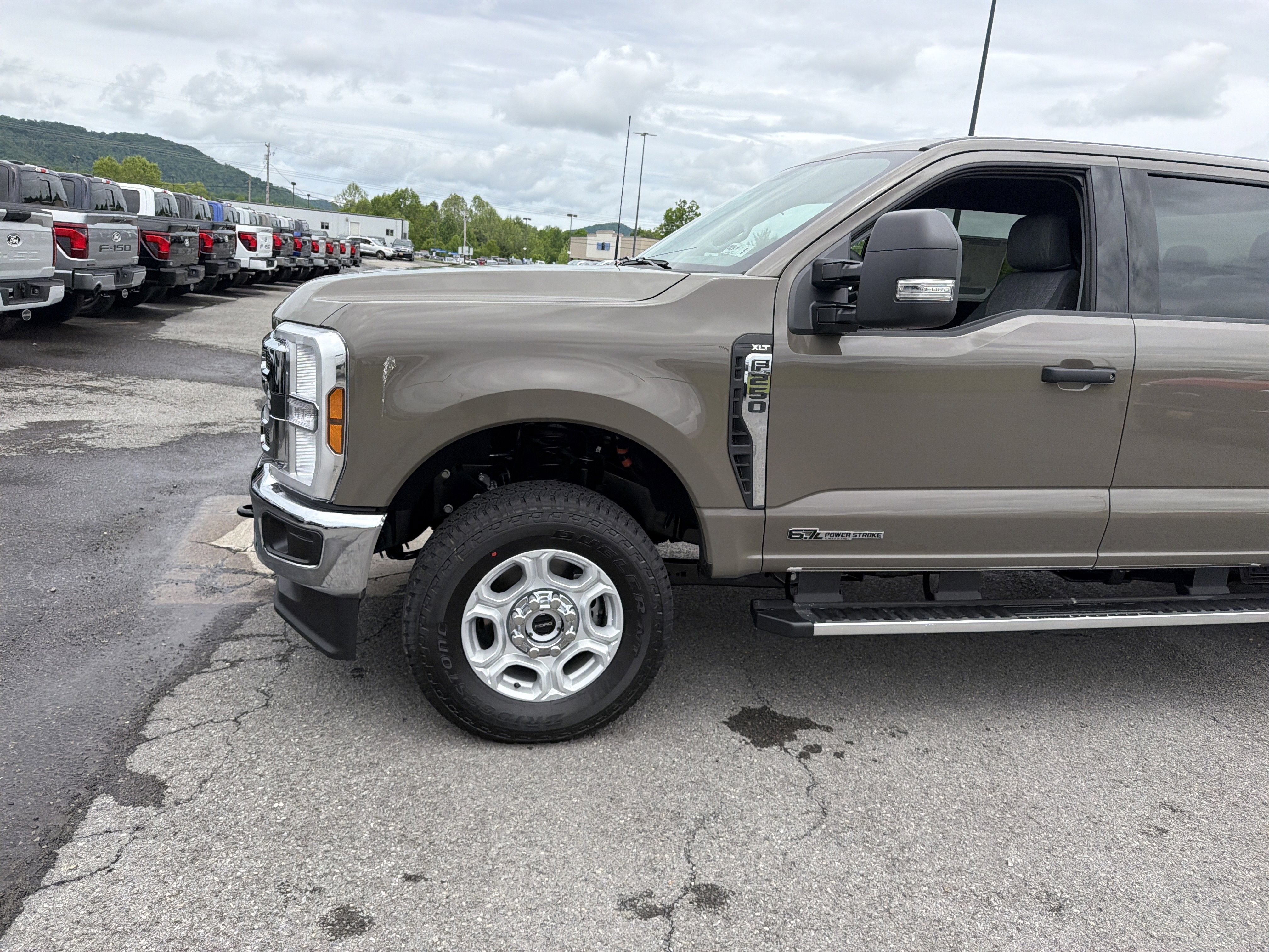 2026 Ford Super Duty F-250 SRW XLT