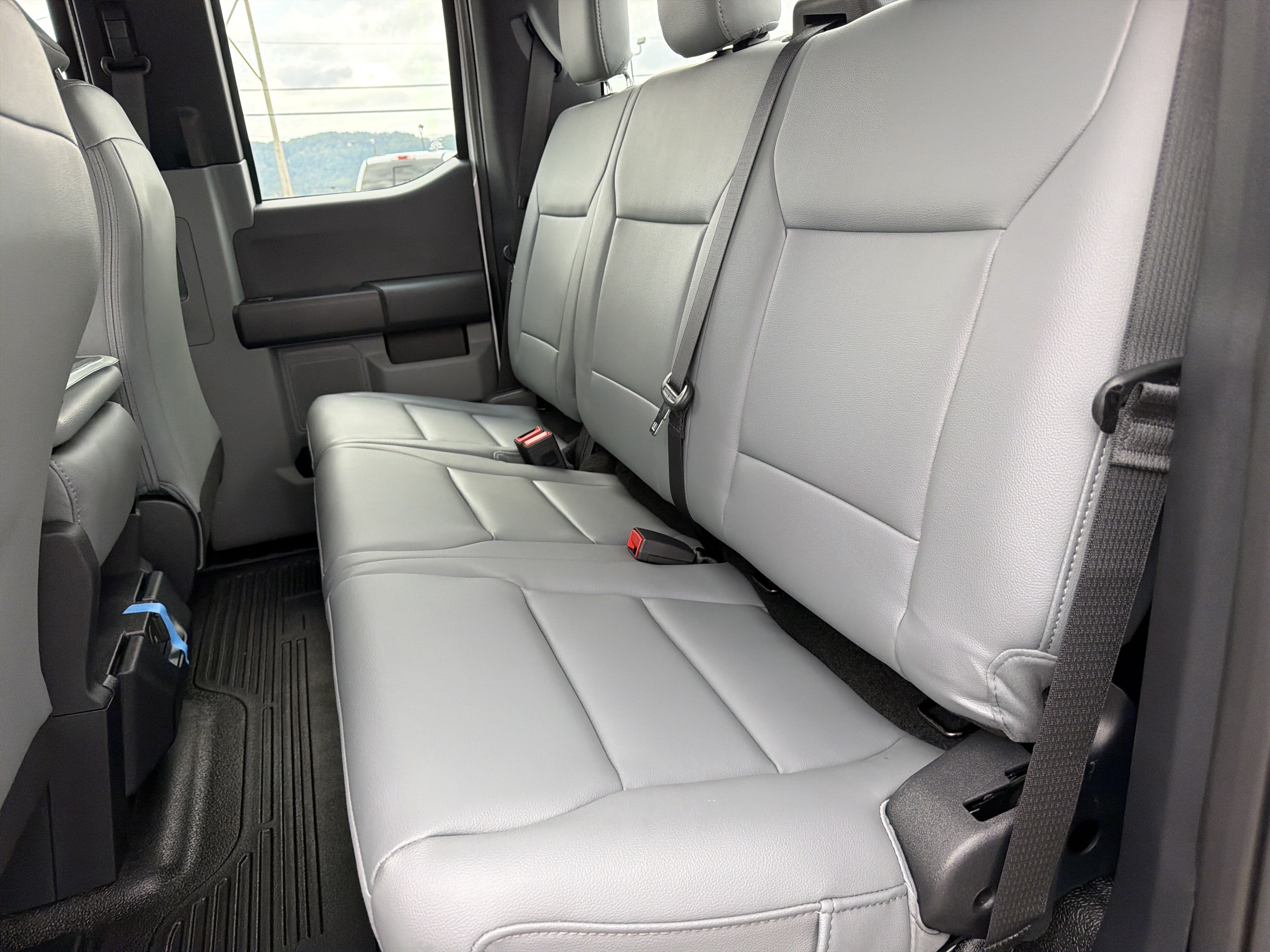 2027 Ford Super Duty F-250 SRW XL