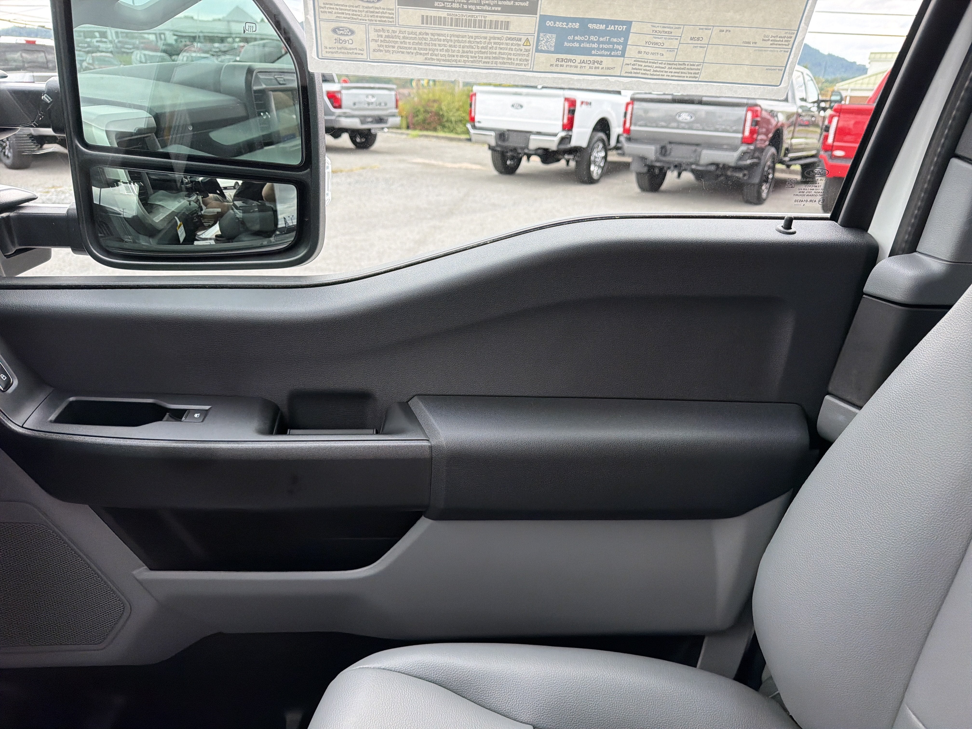 2027 Ford Super Duty F-250 SRW XL