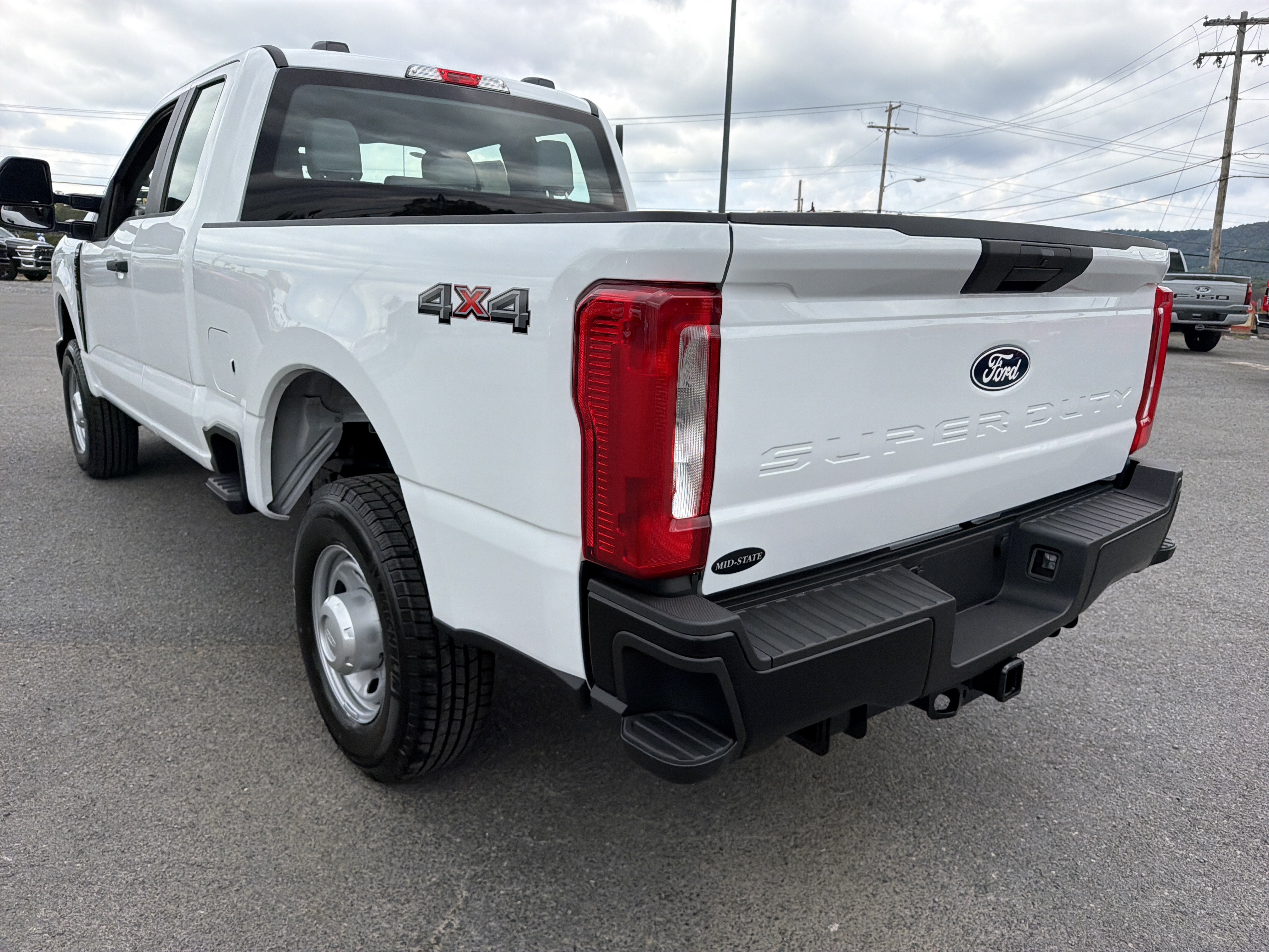 2027 Ford Super Duty F-250 SRW XL