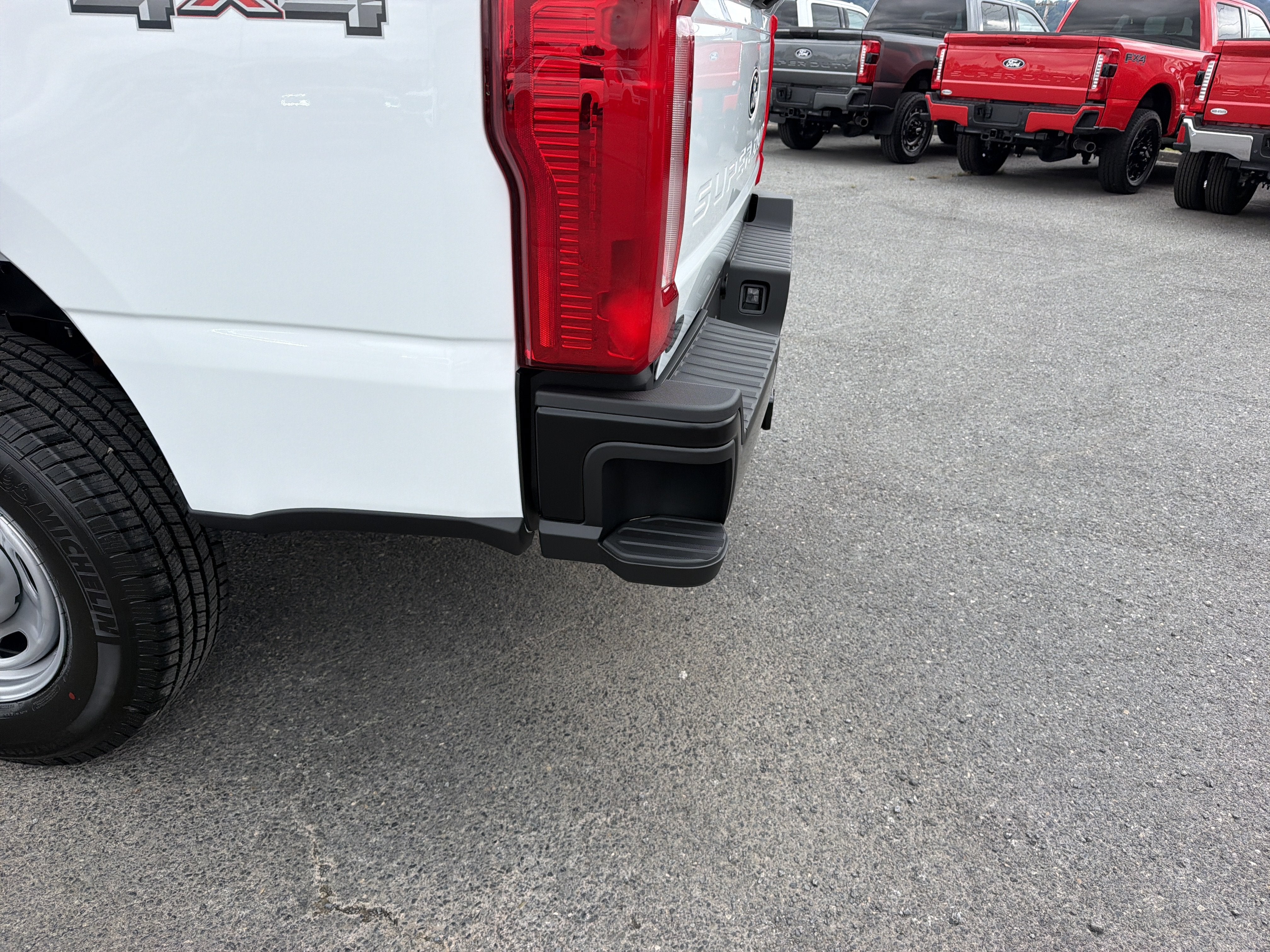 2027 Ford Super Duty F-250 SRW XL