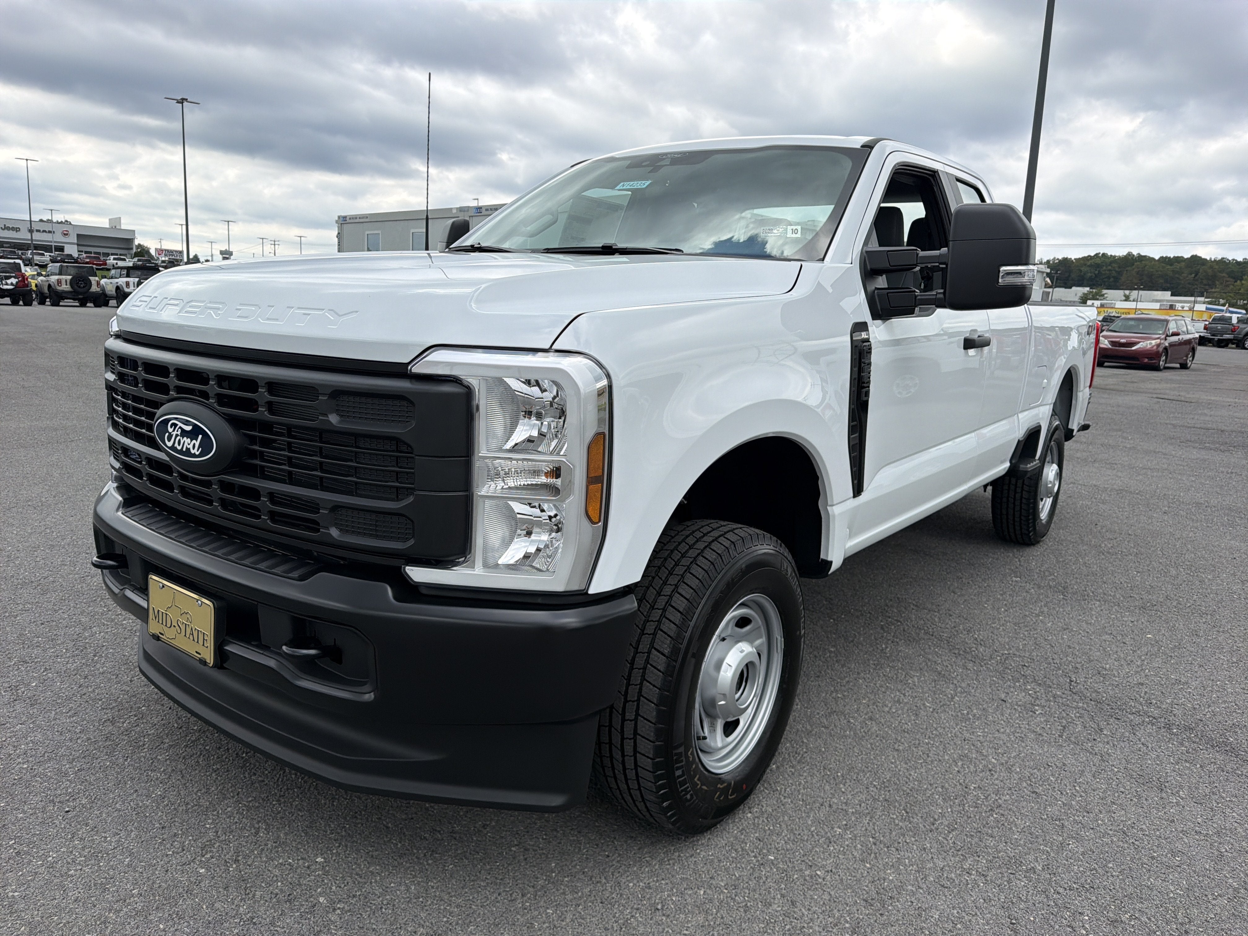 2027 Ford Super Duty F-250 SRW XL
