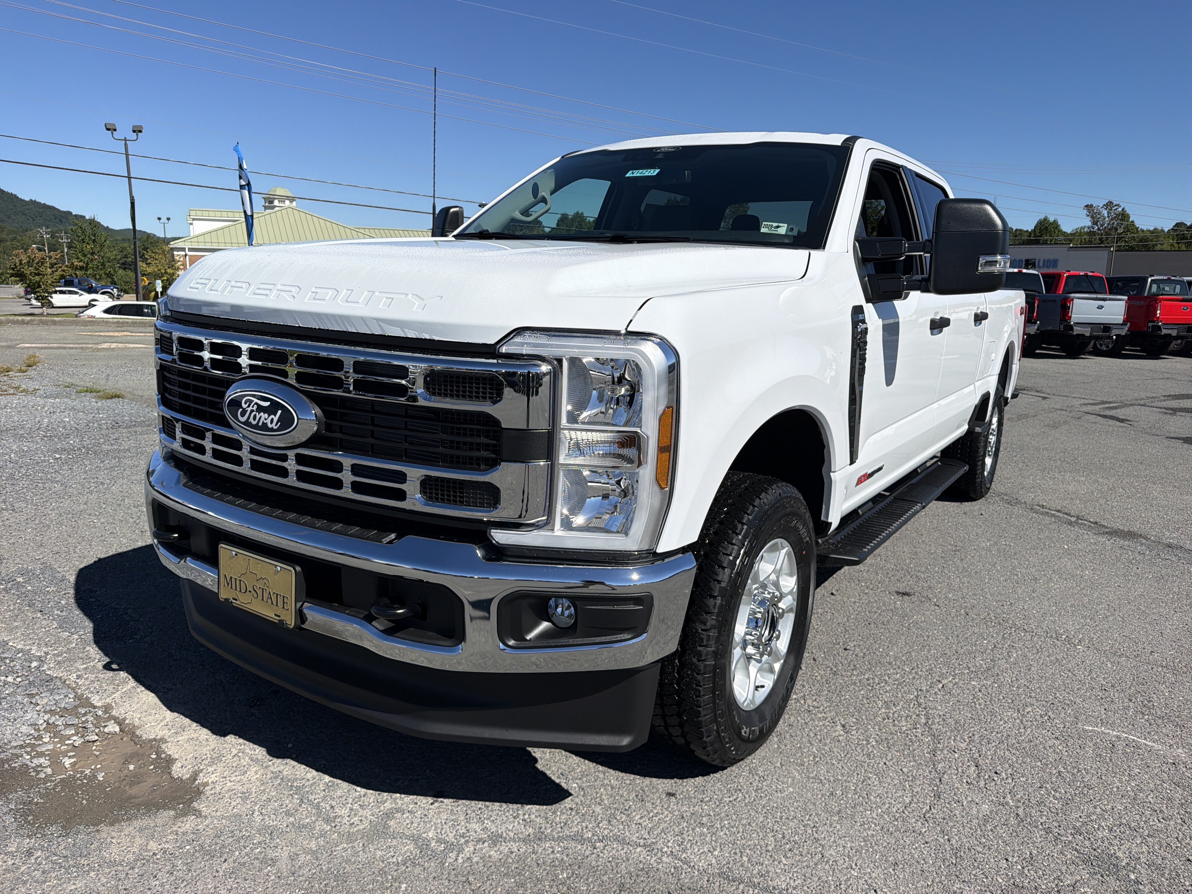 2027 Ford Super Duty F-250 SRW XLT