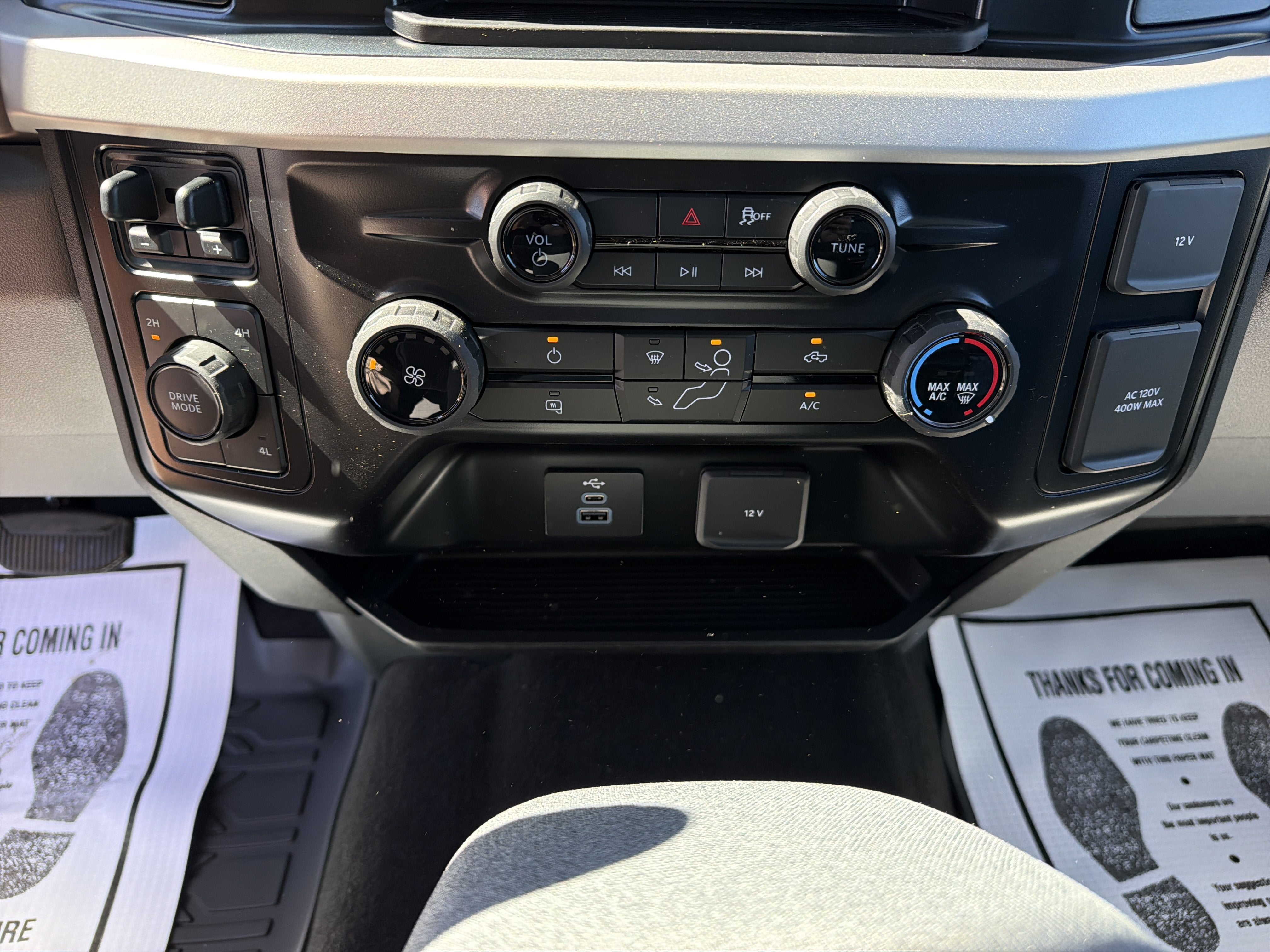 2027 Ford Super Duty F-250 SRW XLT