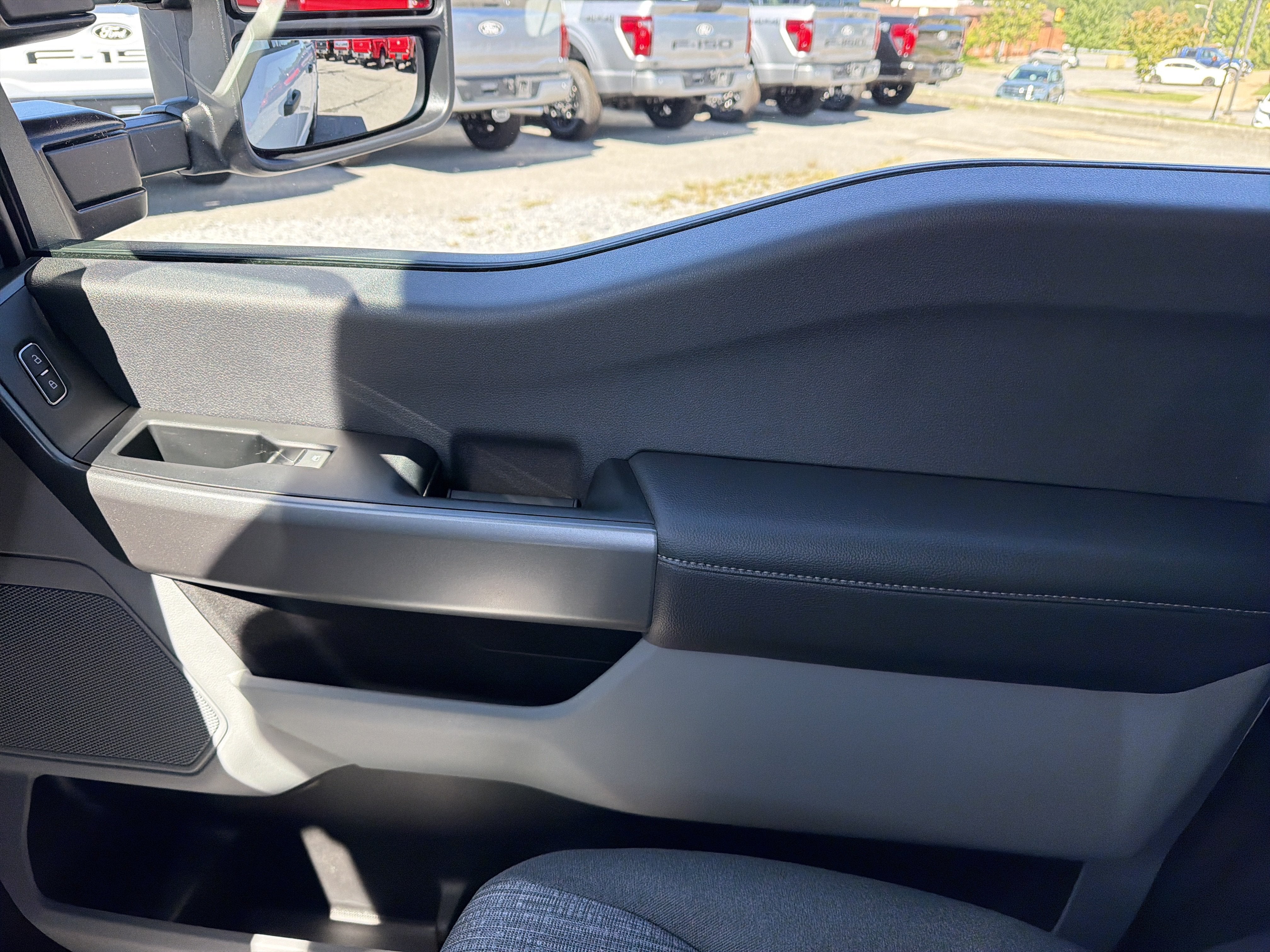 2027 Ford Super Duty F-250 SRW XLT