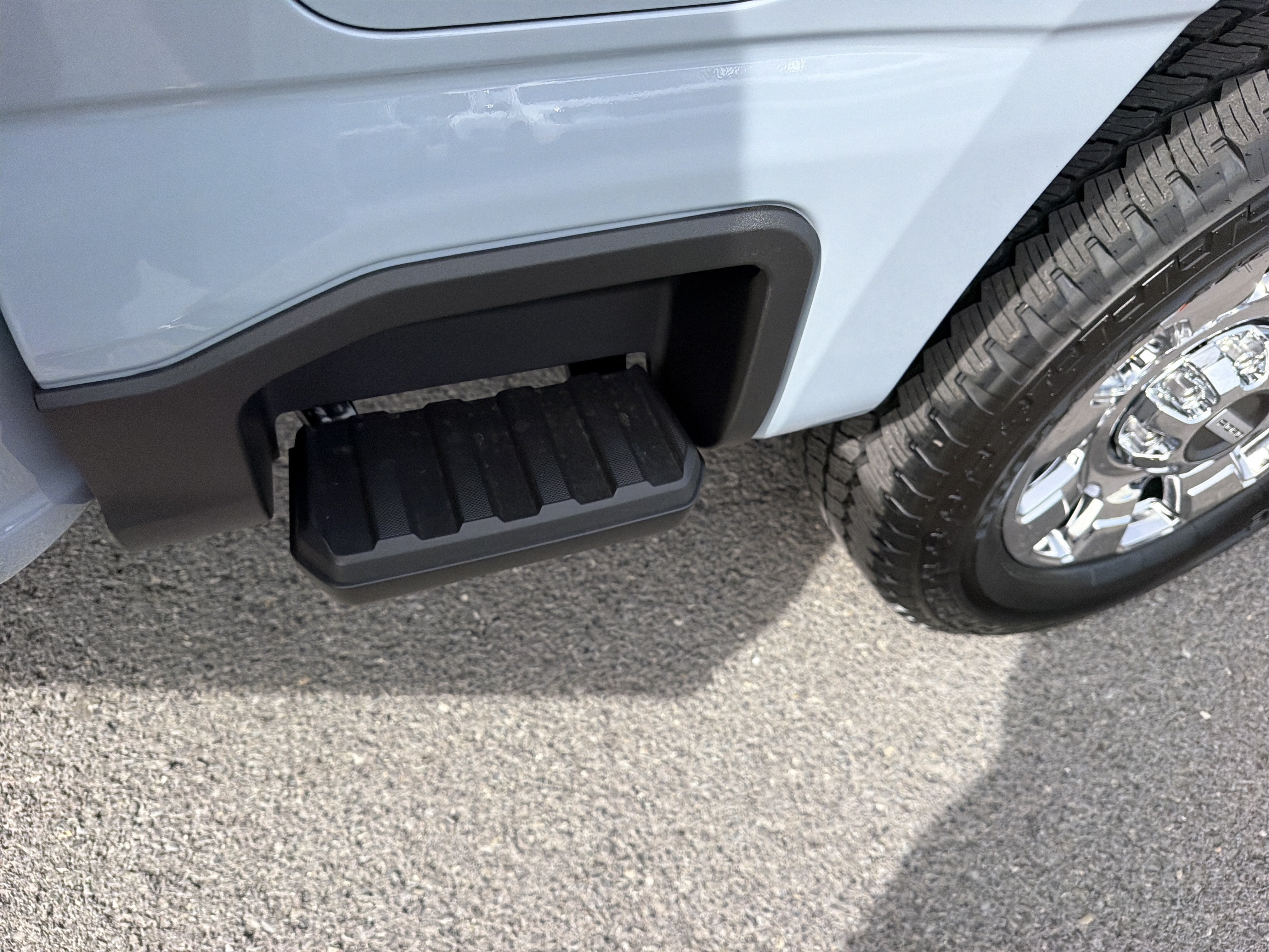 2027 Ford Super Duty F-250 SRW LARIAT