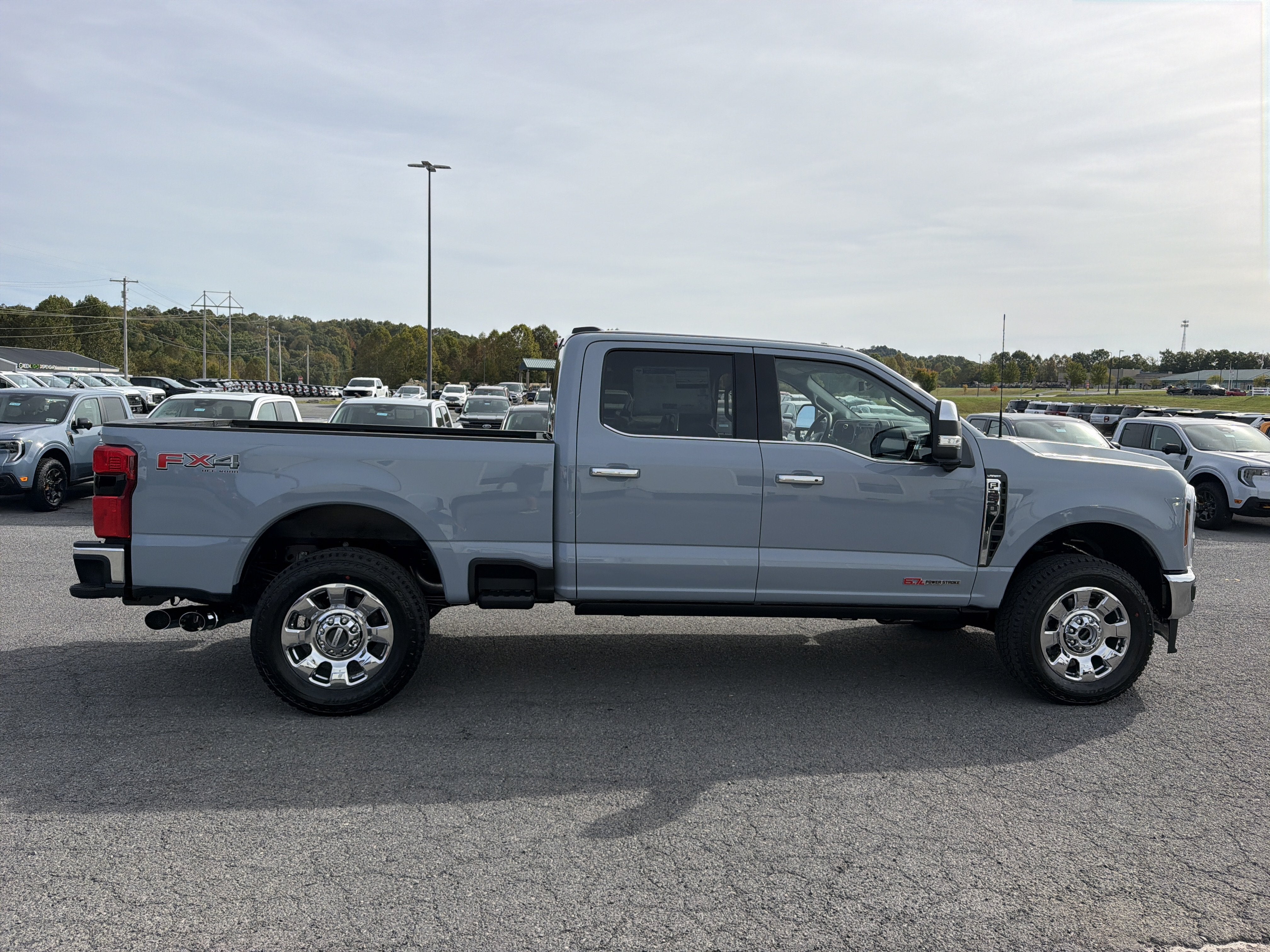 2027 Ford Super Duty F-250 SRW LARIAT