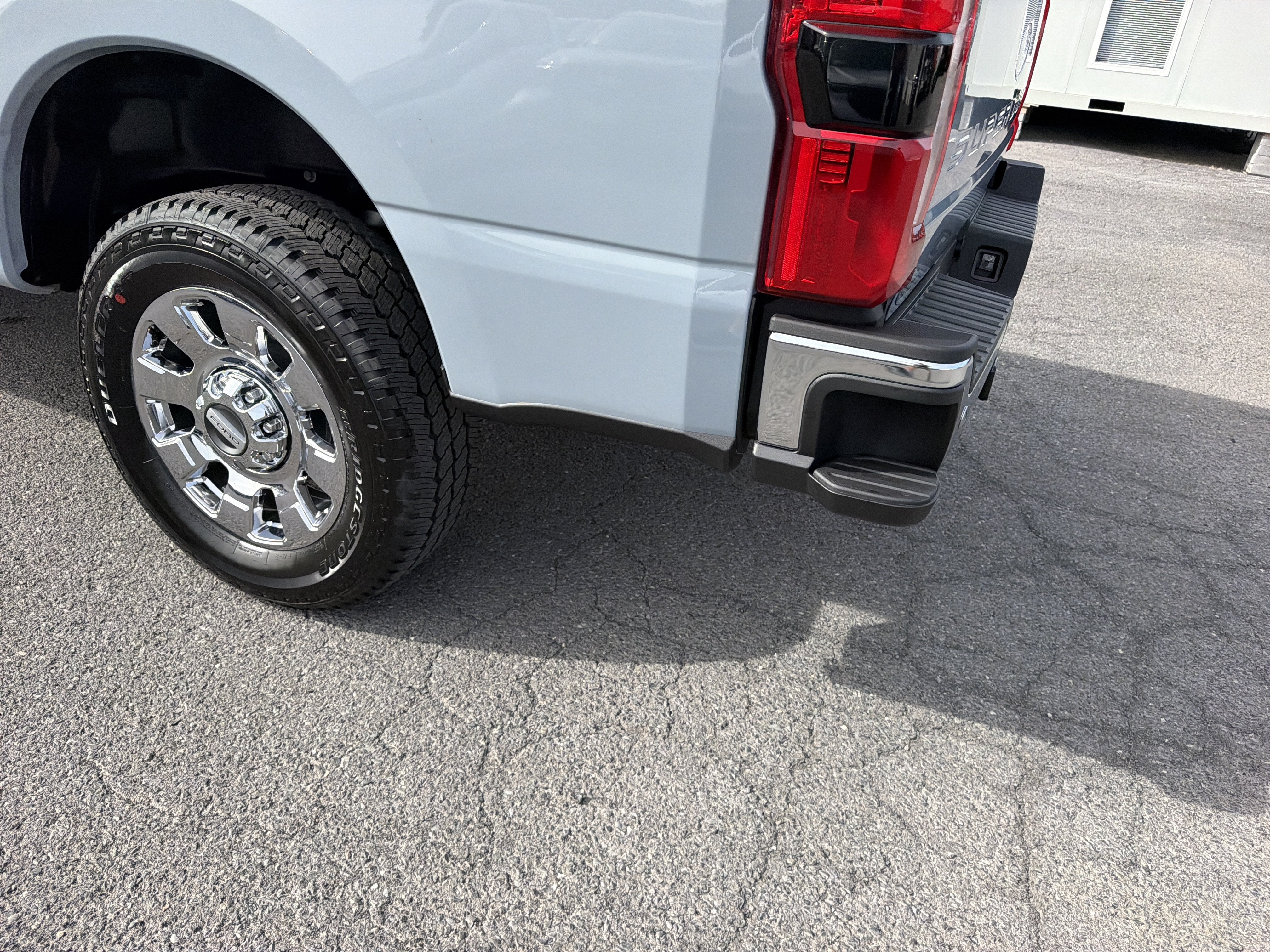 2027 Ford Super Duty F-250 SRW LARIAT