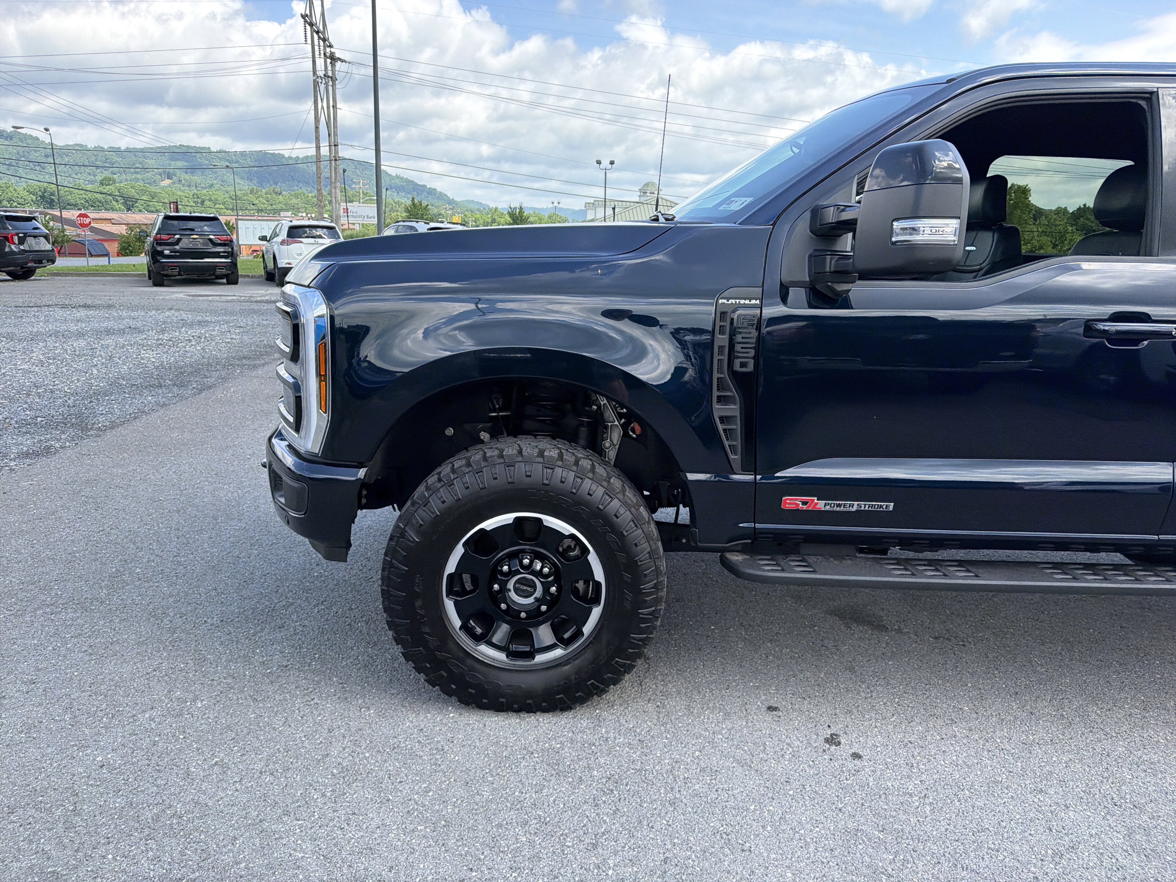 2025 Ford Super Duty F-250 SRW Platinum