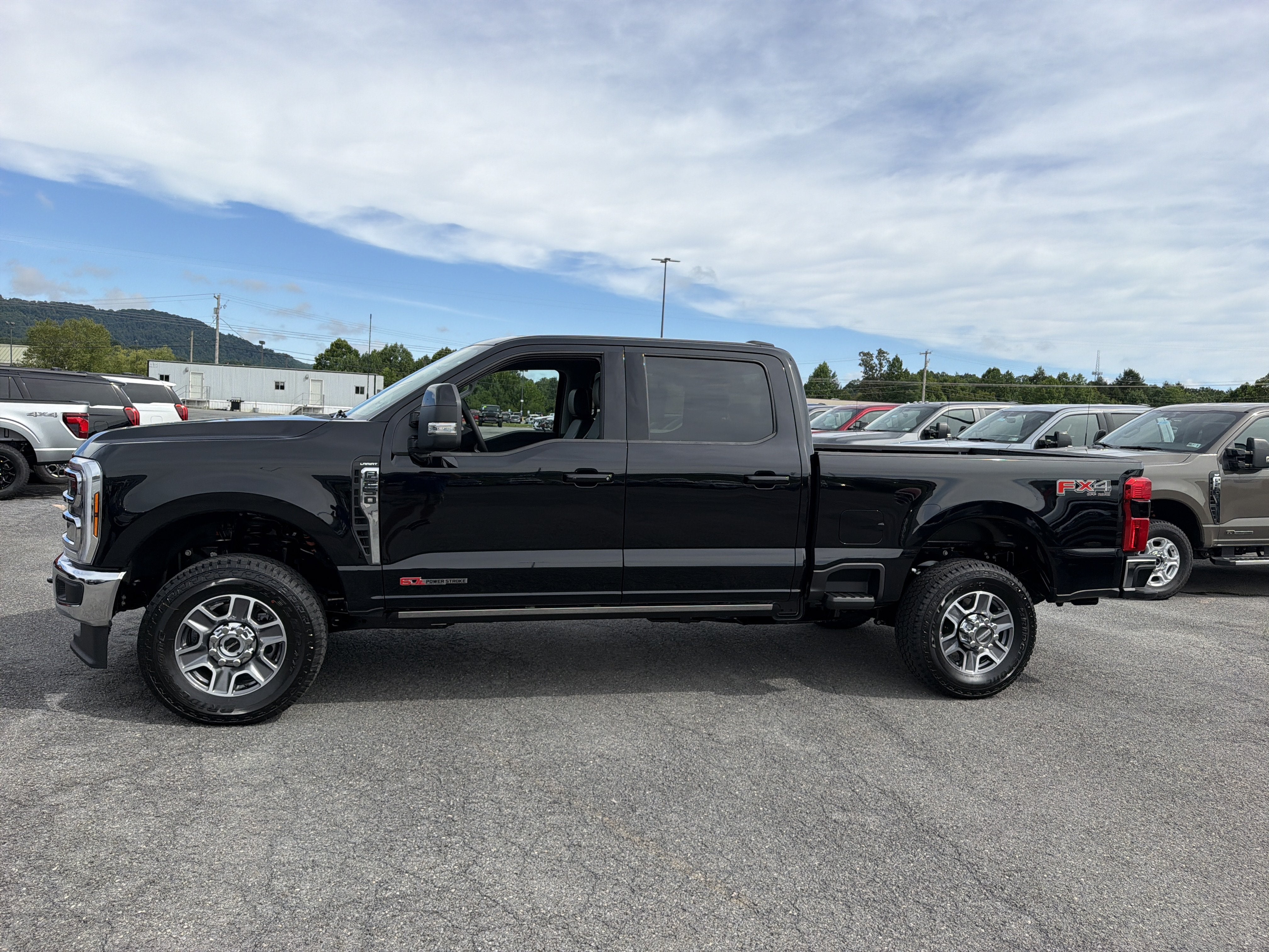 2026 Ford Super Duty F-250 SRW LARIAT