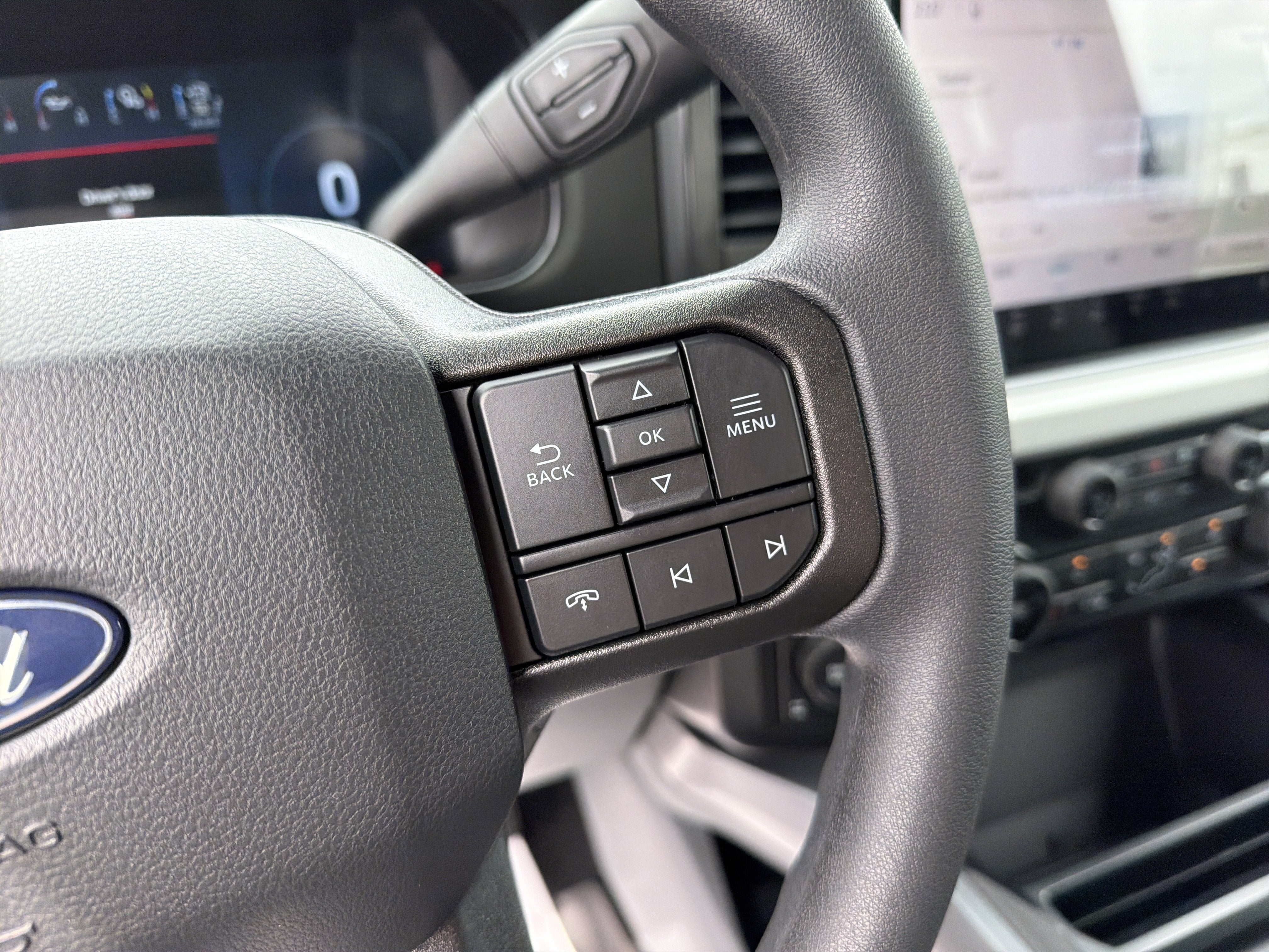 2027 Ford Super Duty F-250 SRW XLT