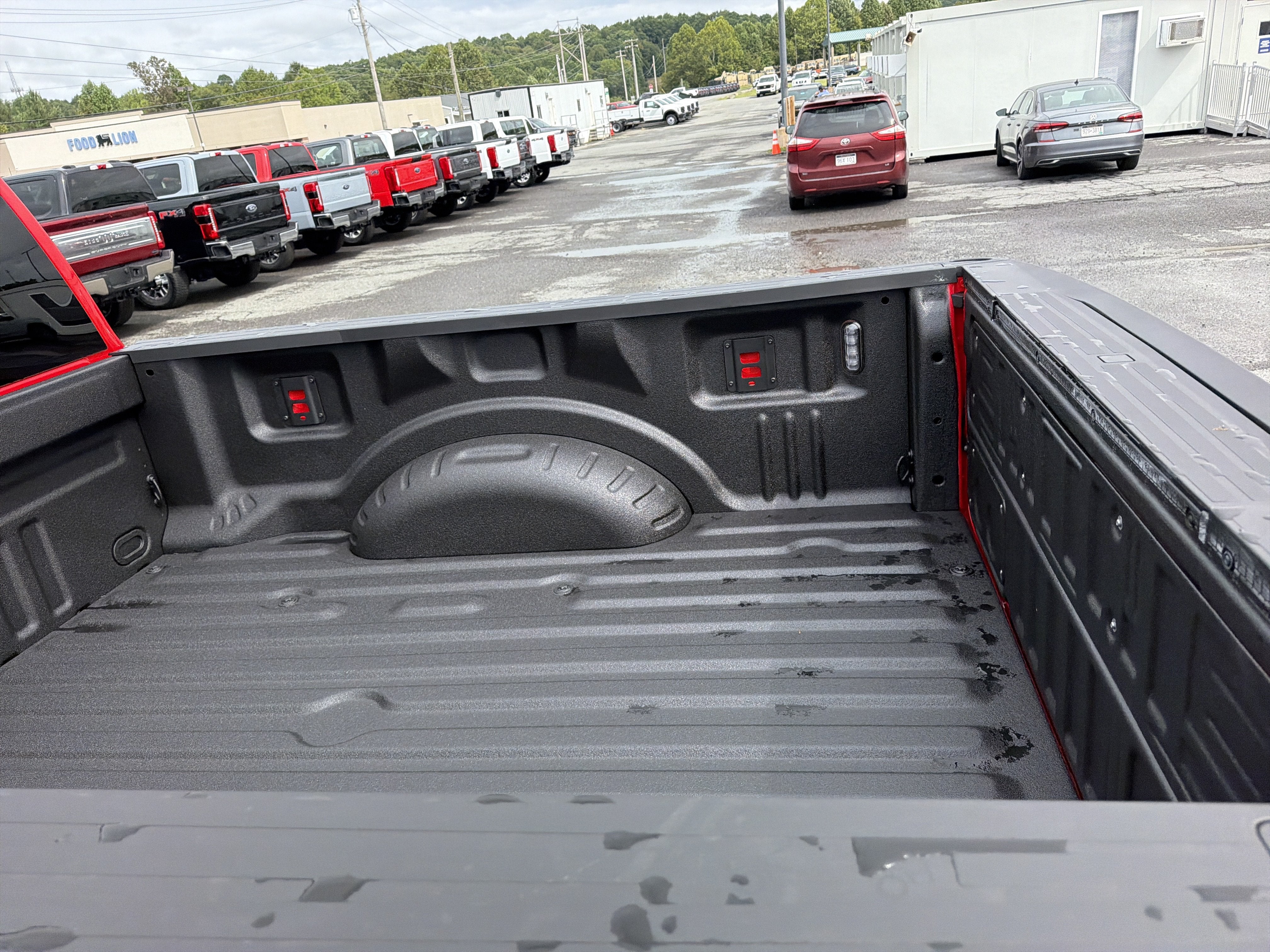 2027 Ford Super Duty F-250 SRW XLT