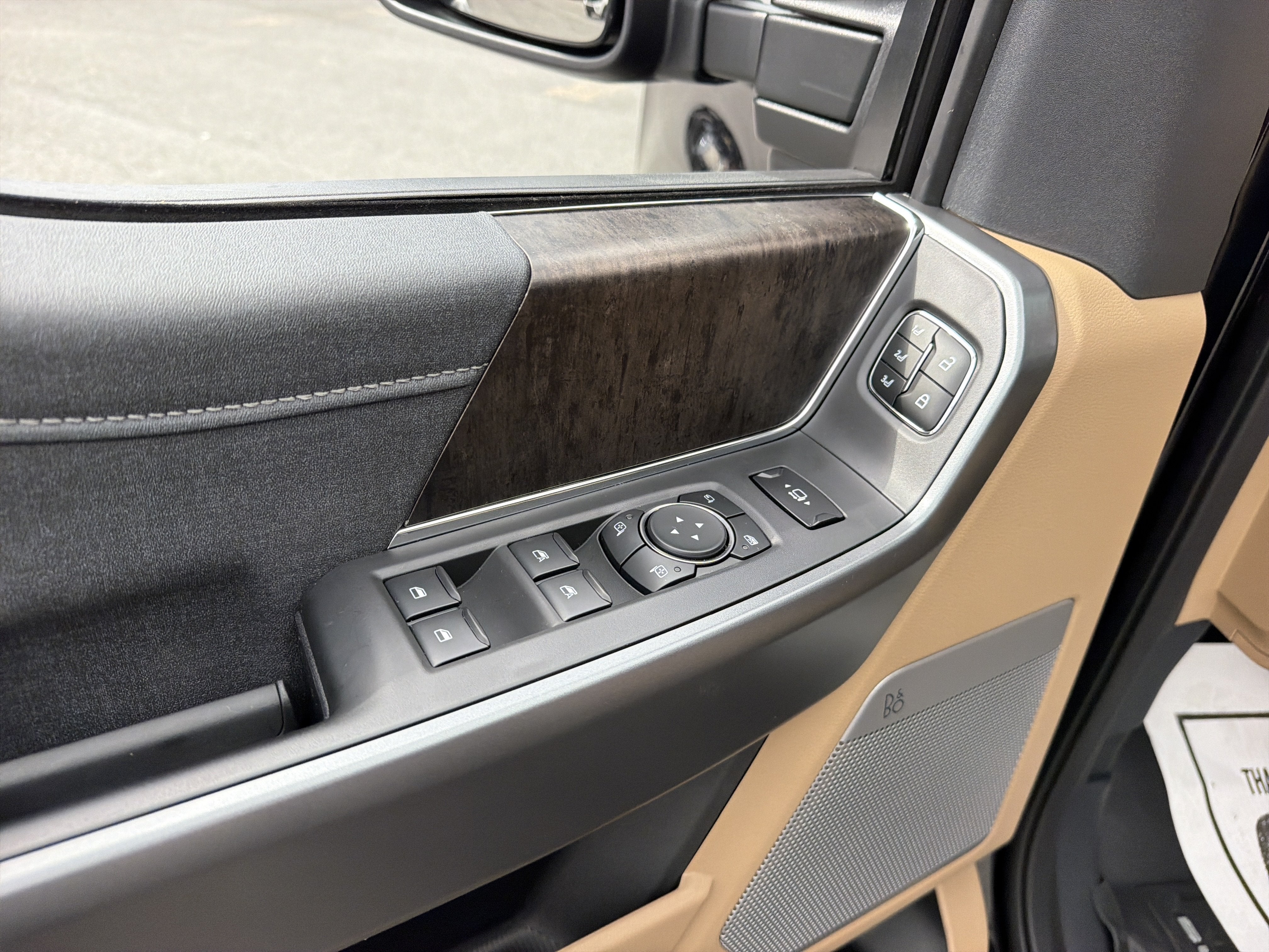 2027 Ford Super Duty F-250 SRW LARIAT
