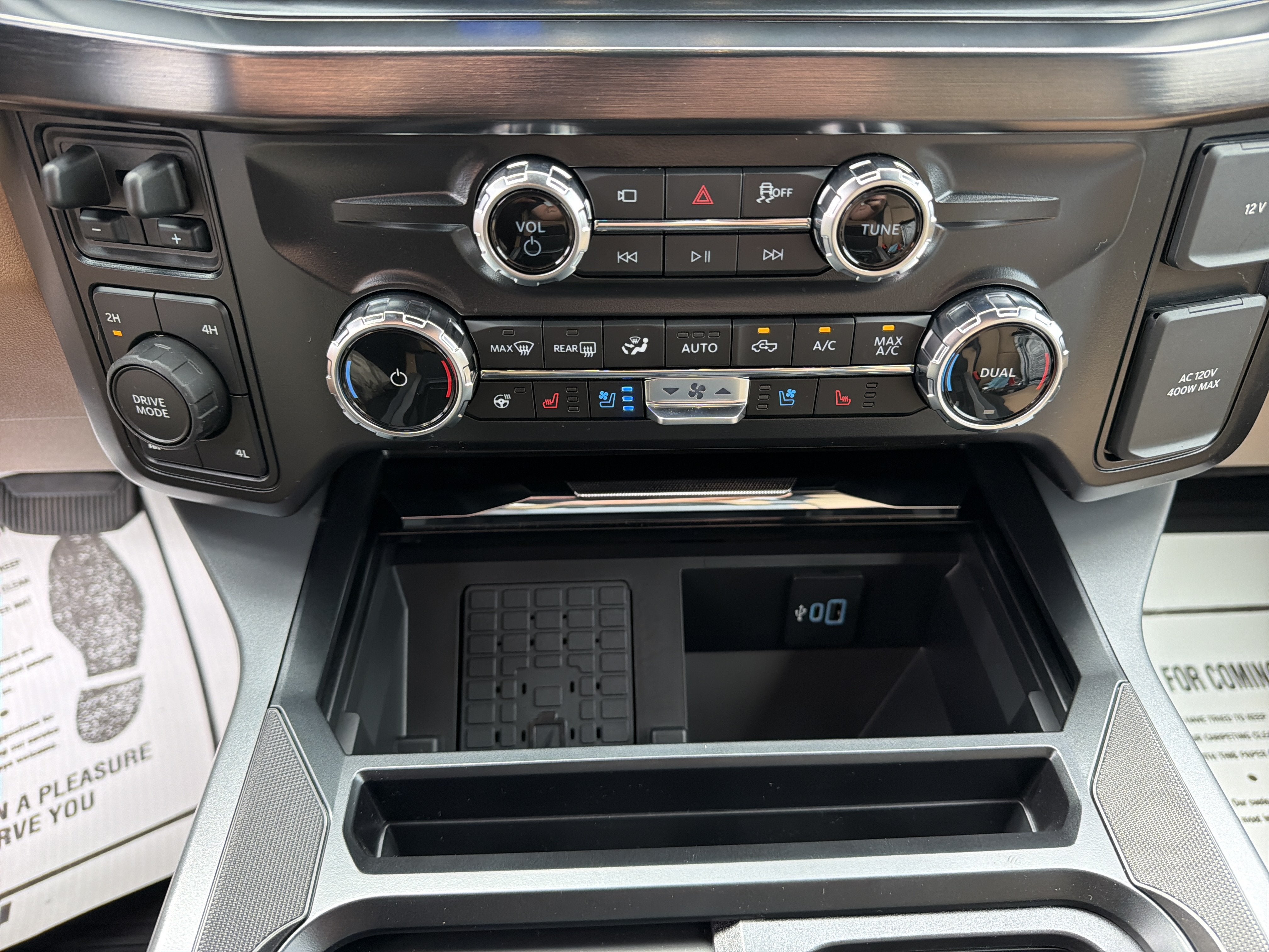 2027 Ford Super Duty F-250 SRW LARIAT