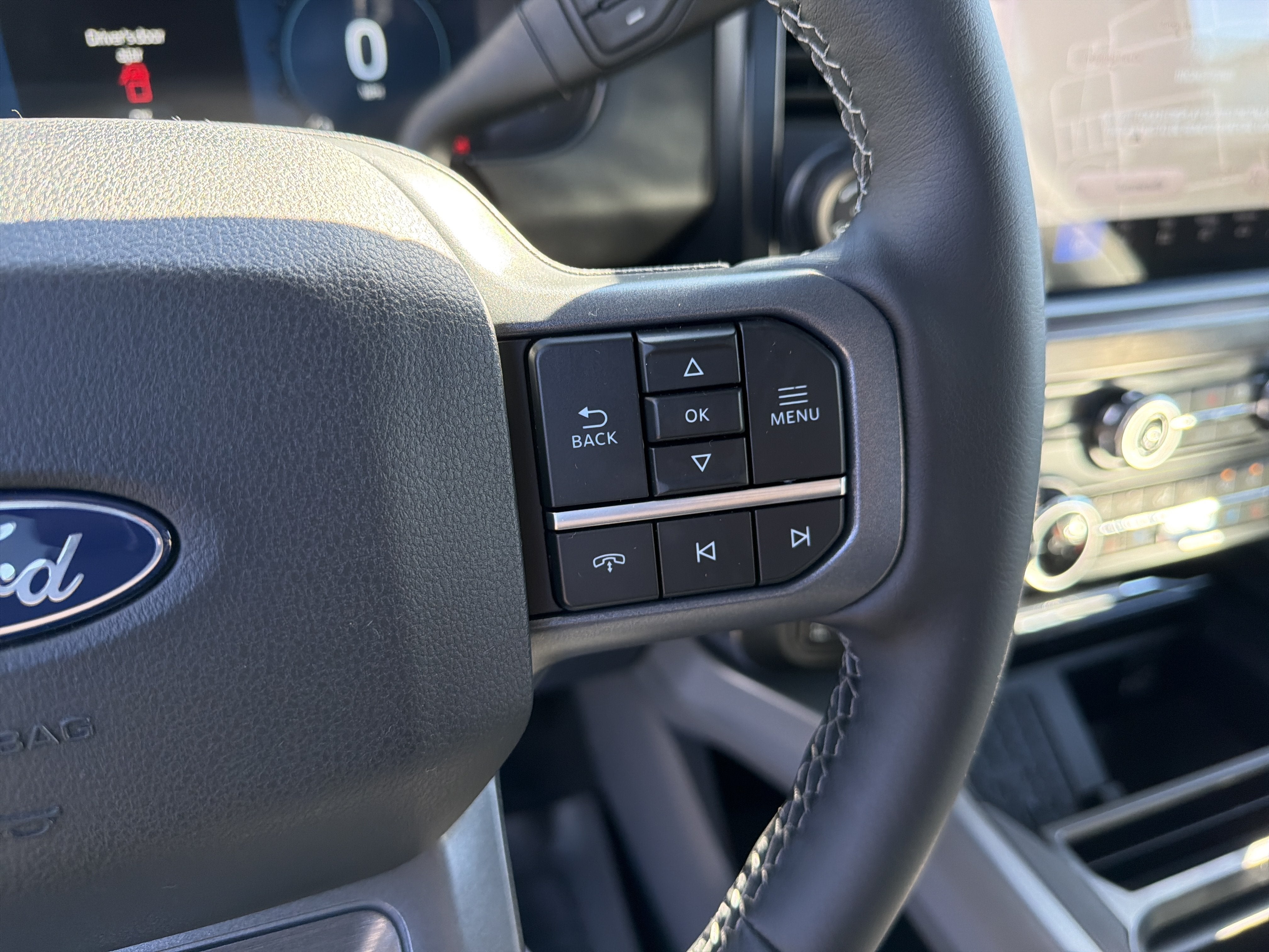 2027 Ford Super Duty F-250 SRW LARIAT
