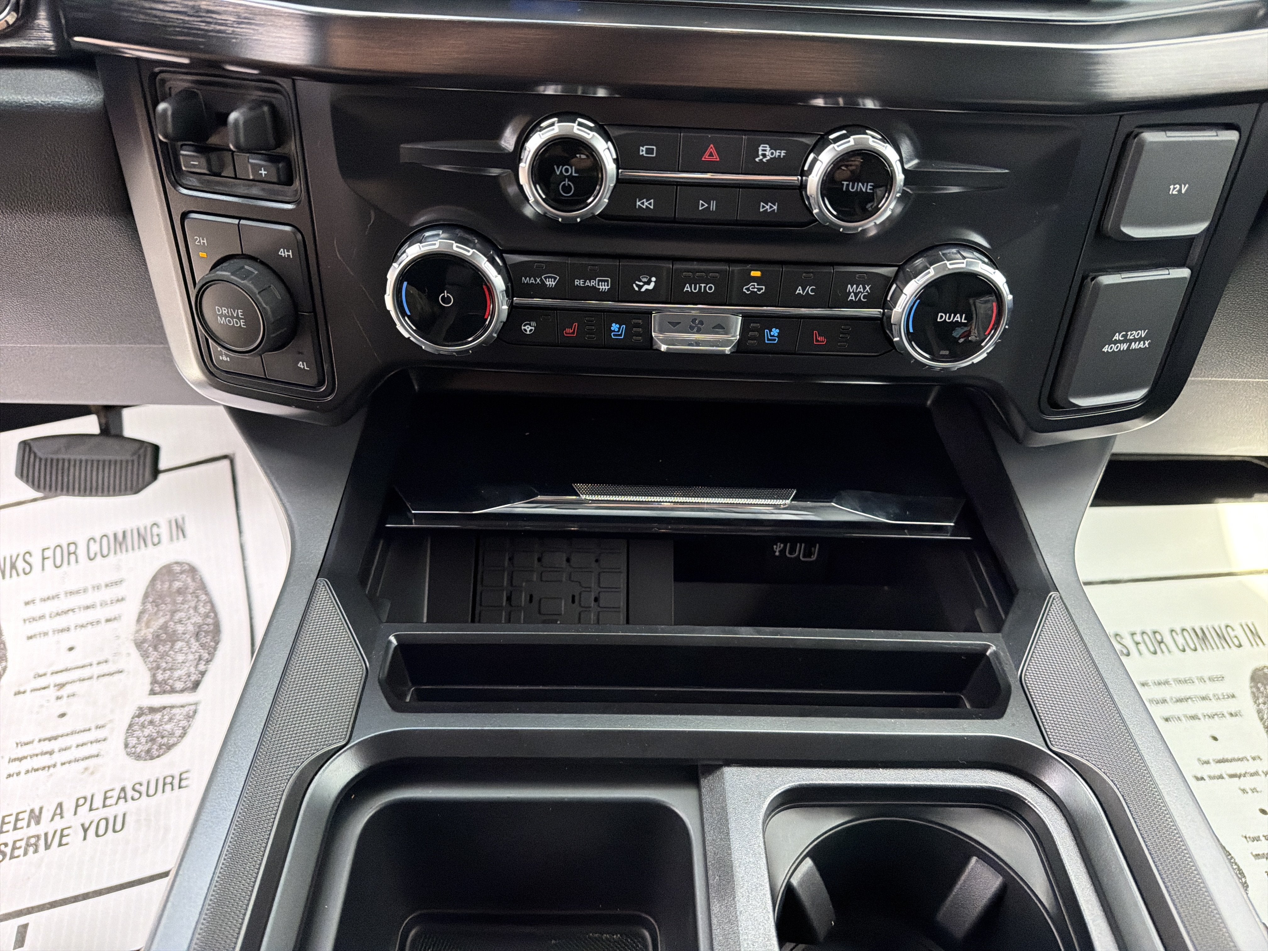 2027 Ford Super Duty F-350 SRW LARIAT