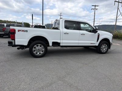 2027 Ford Super Duty F-350 SRW LARIAT