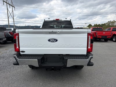 2027 Ford Super Duty F-350 SRW LARIAT