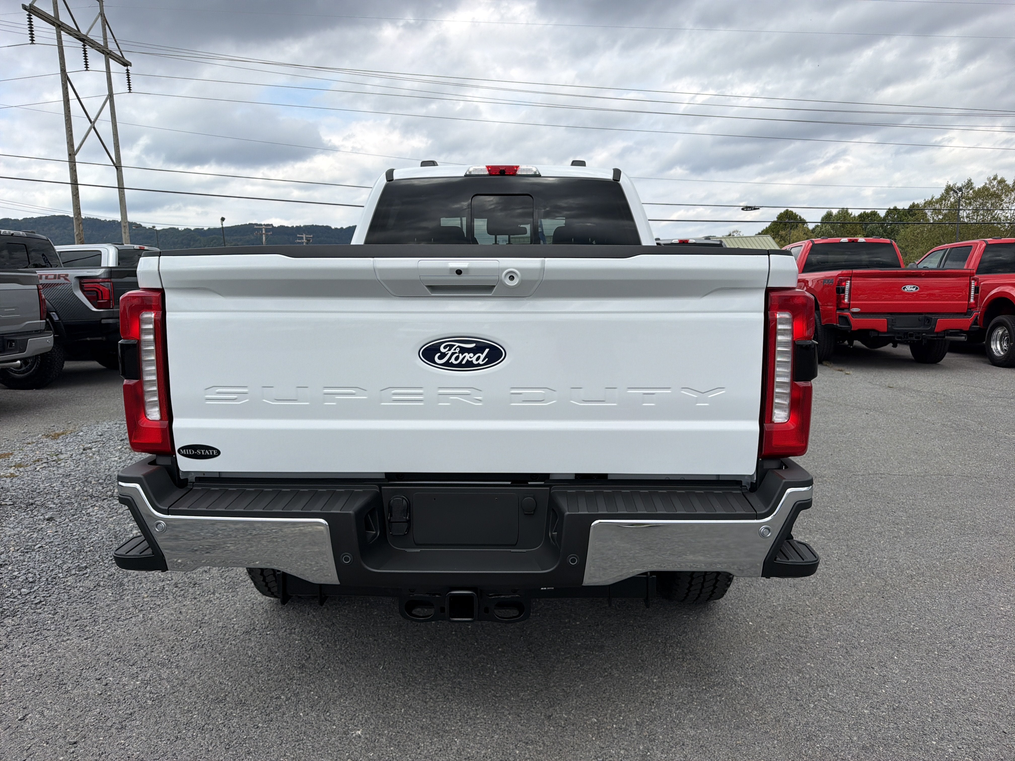 2027 Ford Super Duty F-350 SRW LARIAT