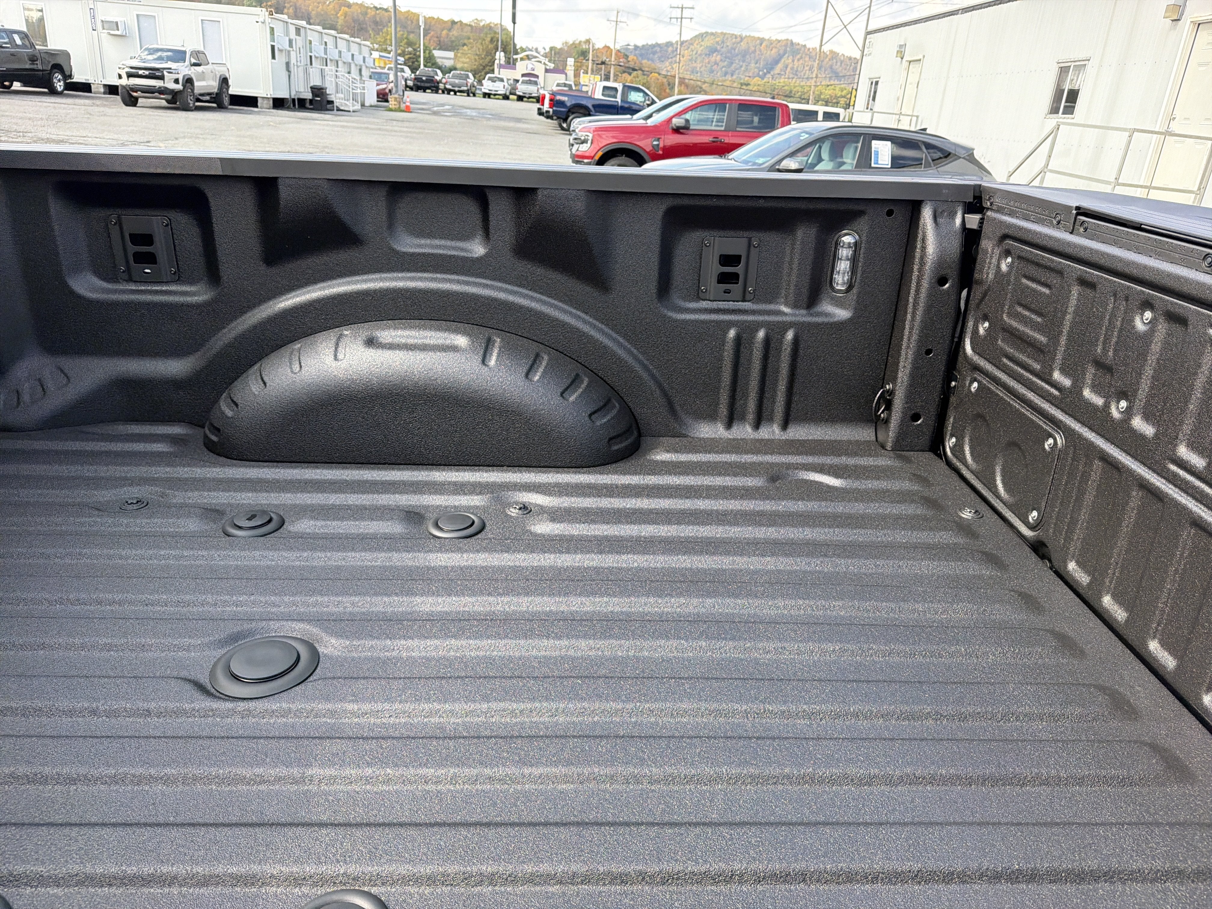 2027 Ford Super Duty F-350 SRW Platinum
