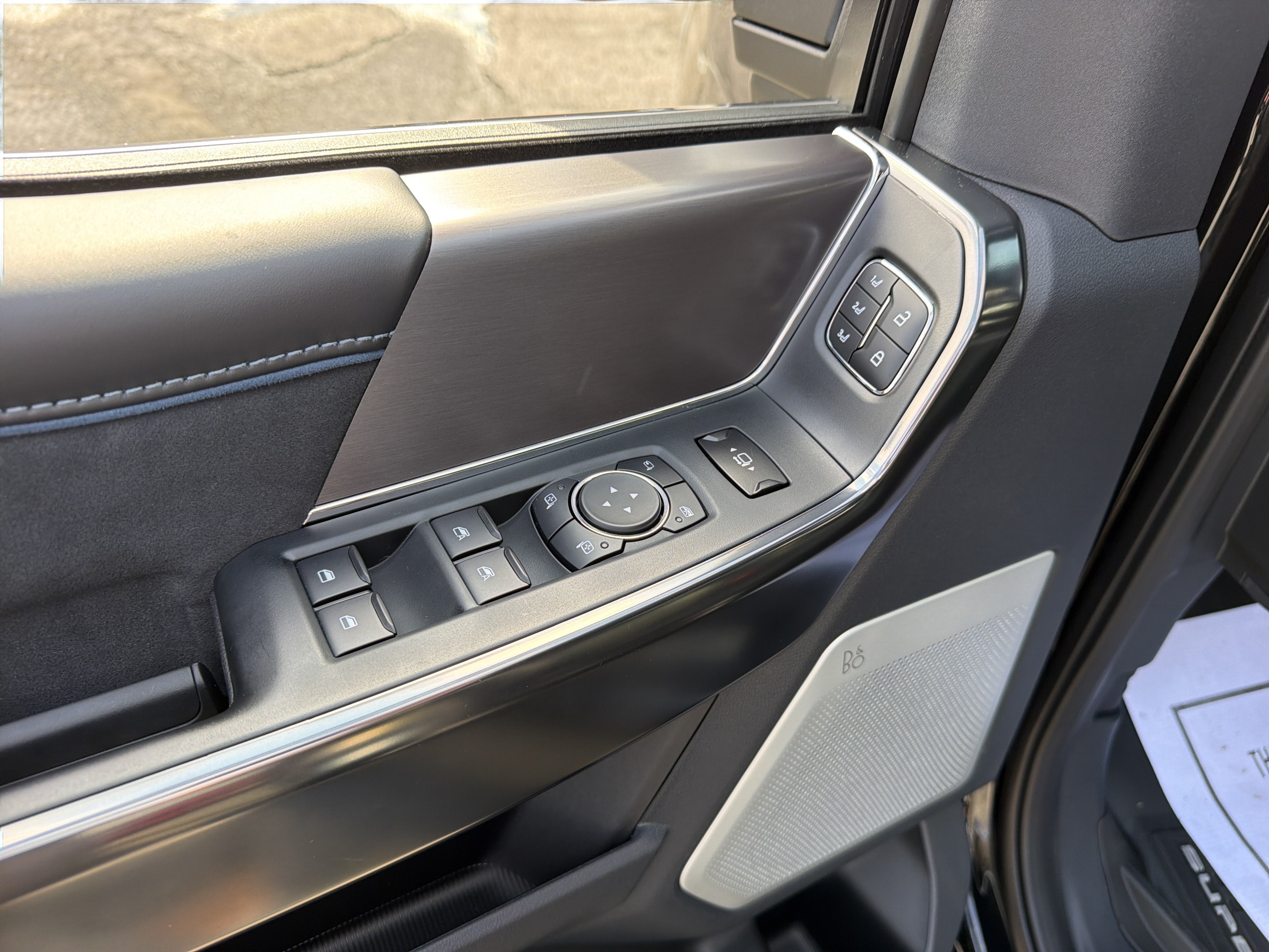 2027 Ford Super Duty F-350 SRW Platinum