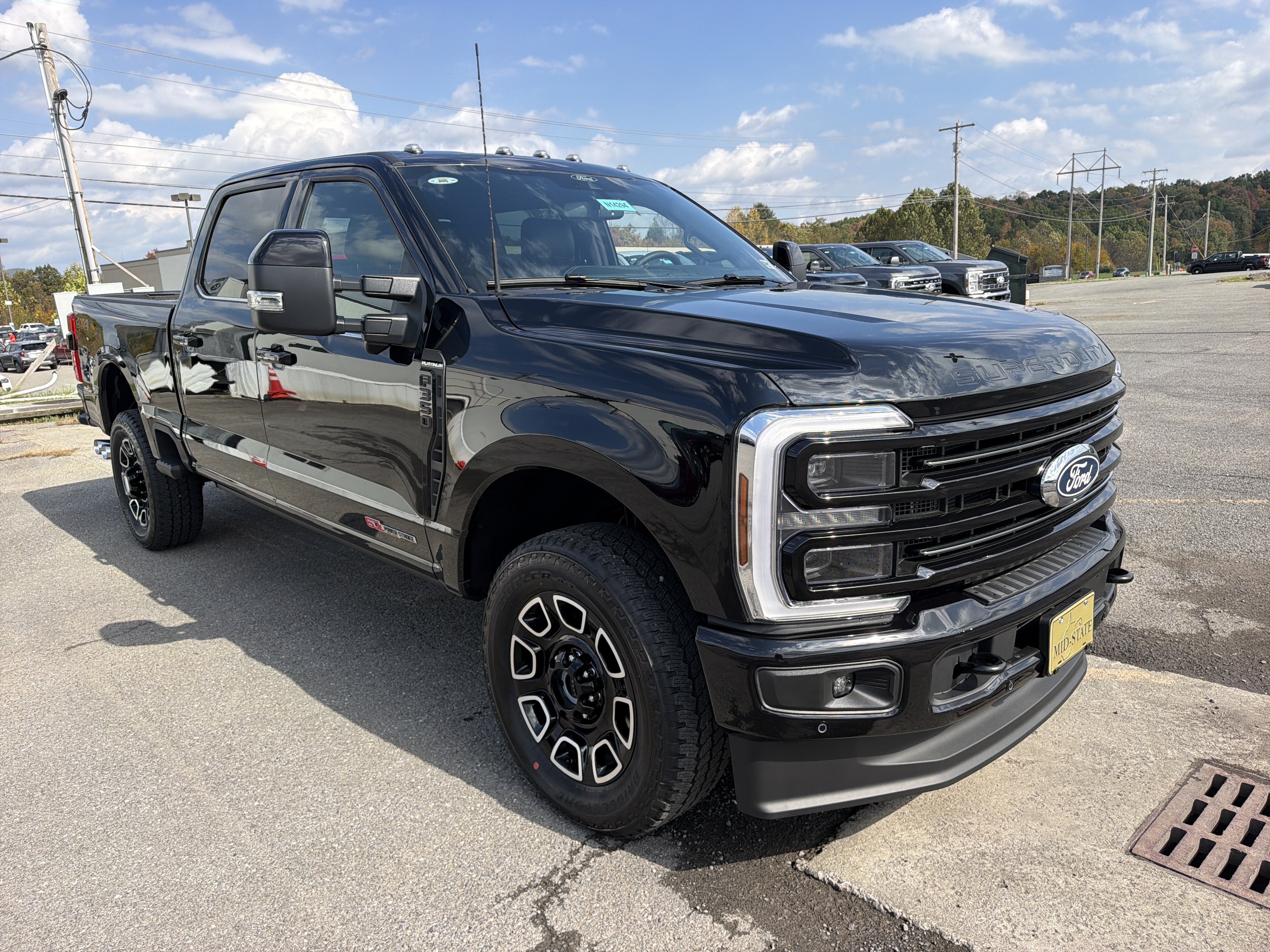 2027 Ford Super Duty F-350 SRW Platinum