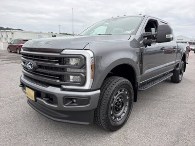 2027 Ford Super Duty F-350 SRW XLT