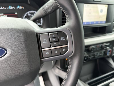 2027 Ford Super Duty F-350 SRW XLT