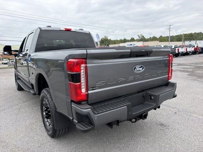 2027 Ford Super Duty F-350 SRW XLT