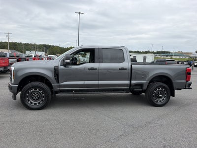 2027 Ford Super Duty F-350 SRW XLT