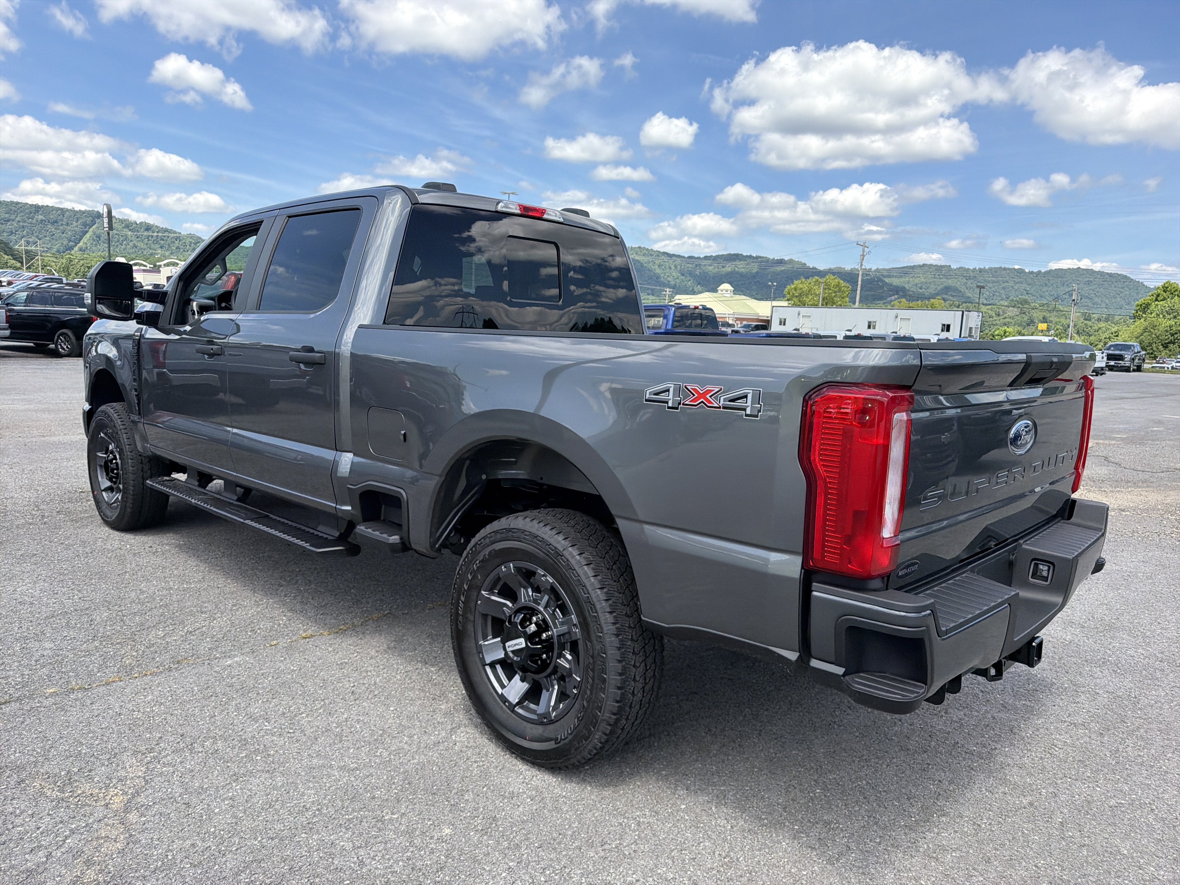 2026 Ford Super Duty F-350 SRW XL