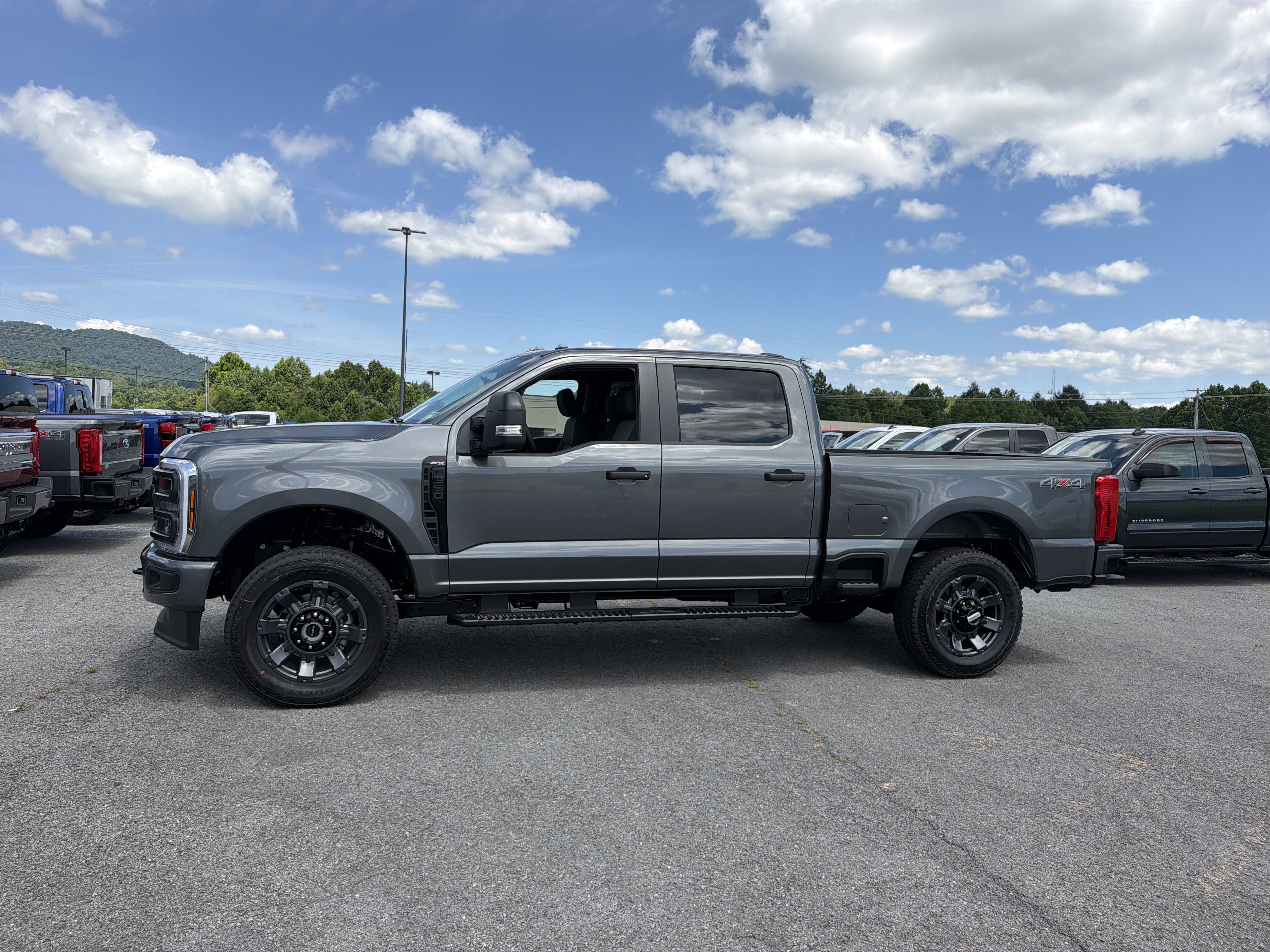 2026 Ford Super Duty F-350 SRW XL