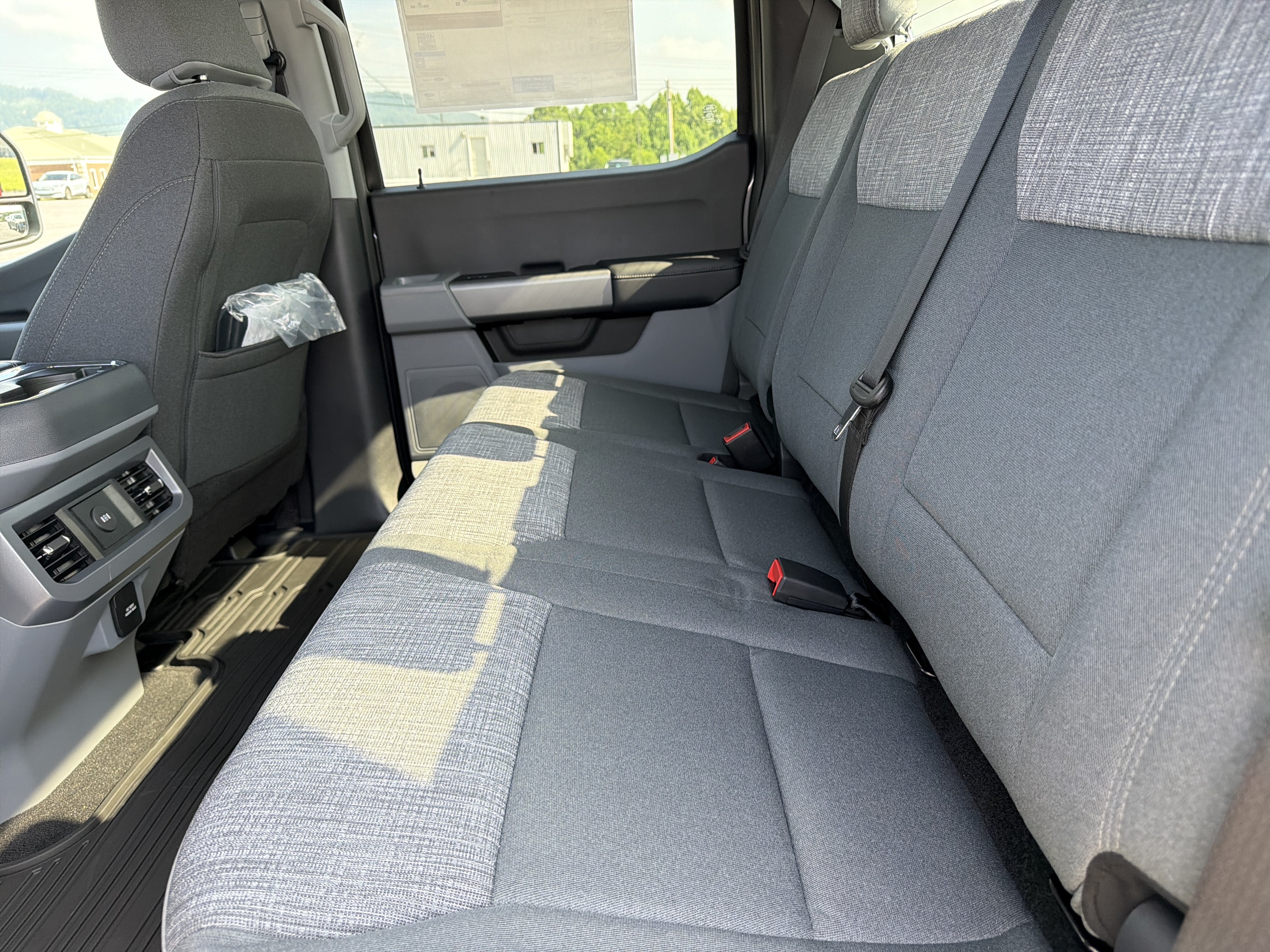 2026 Ford Super Duty F-350 SRW XLT