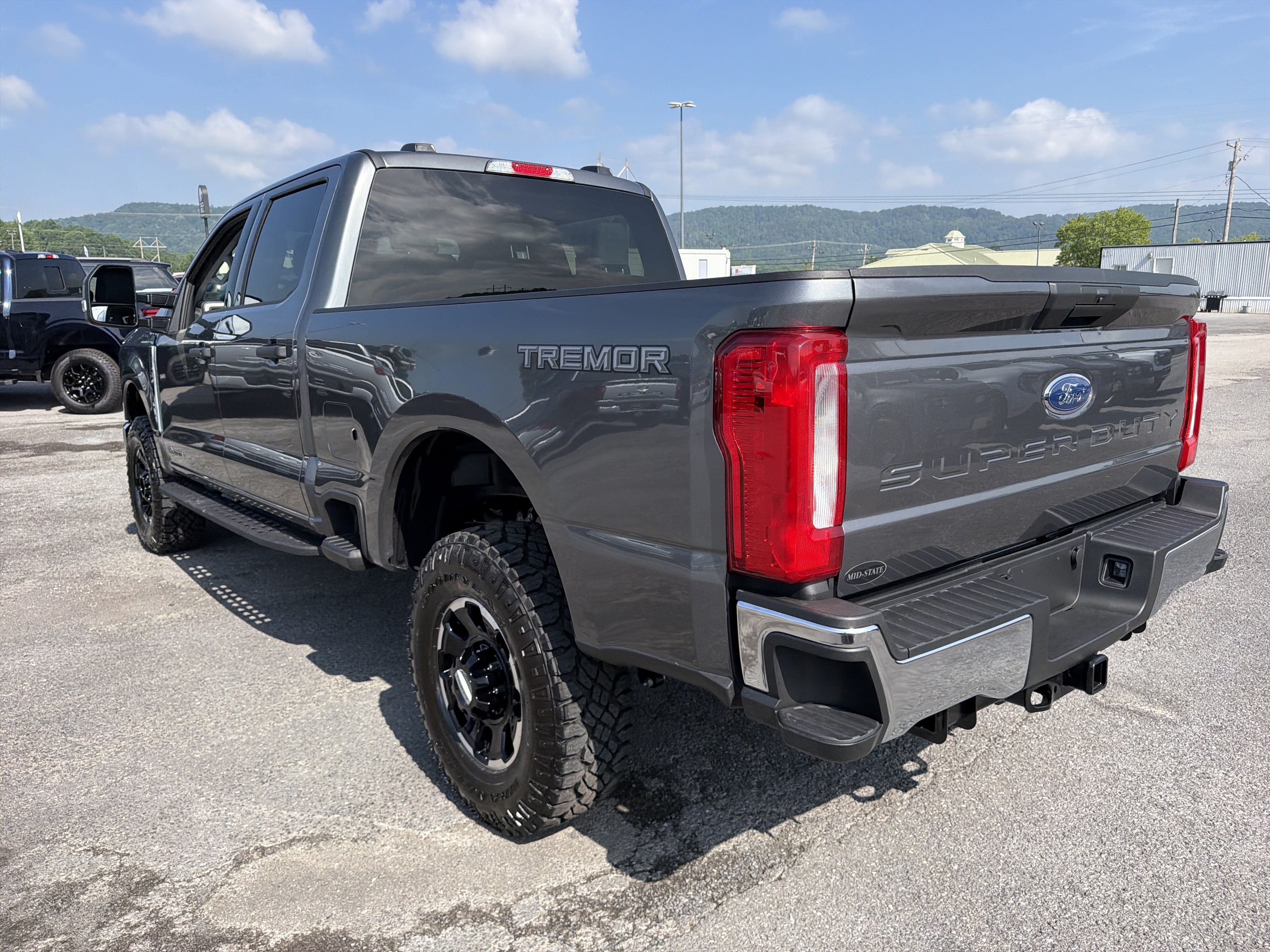 2026 Ford Super Duty F-350 SRW XLT