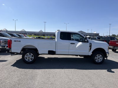 2026 Ford Super Duty F-350 SRW XLT