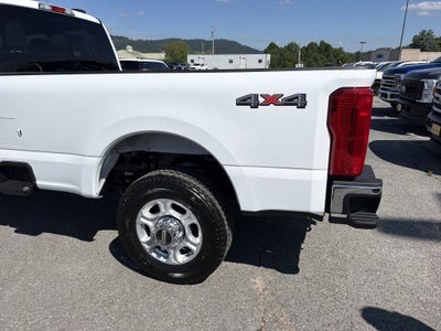 2026 Ford Super Duty F-350 SRW XLT
