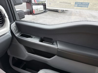 2026 Ford Super Duty F-350 SRW XLT