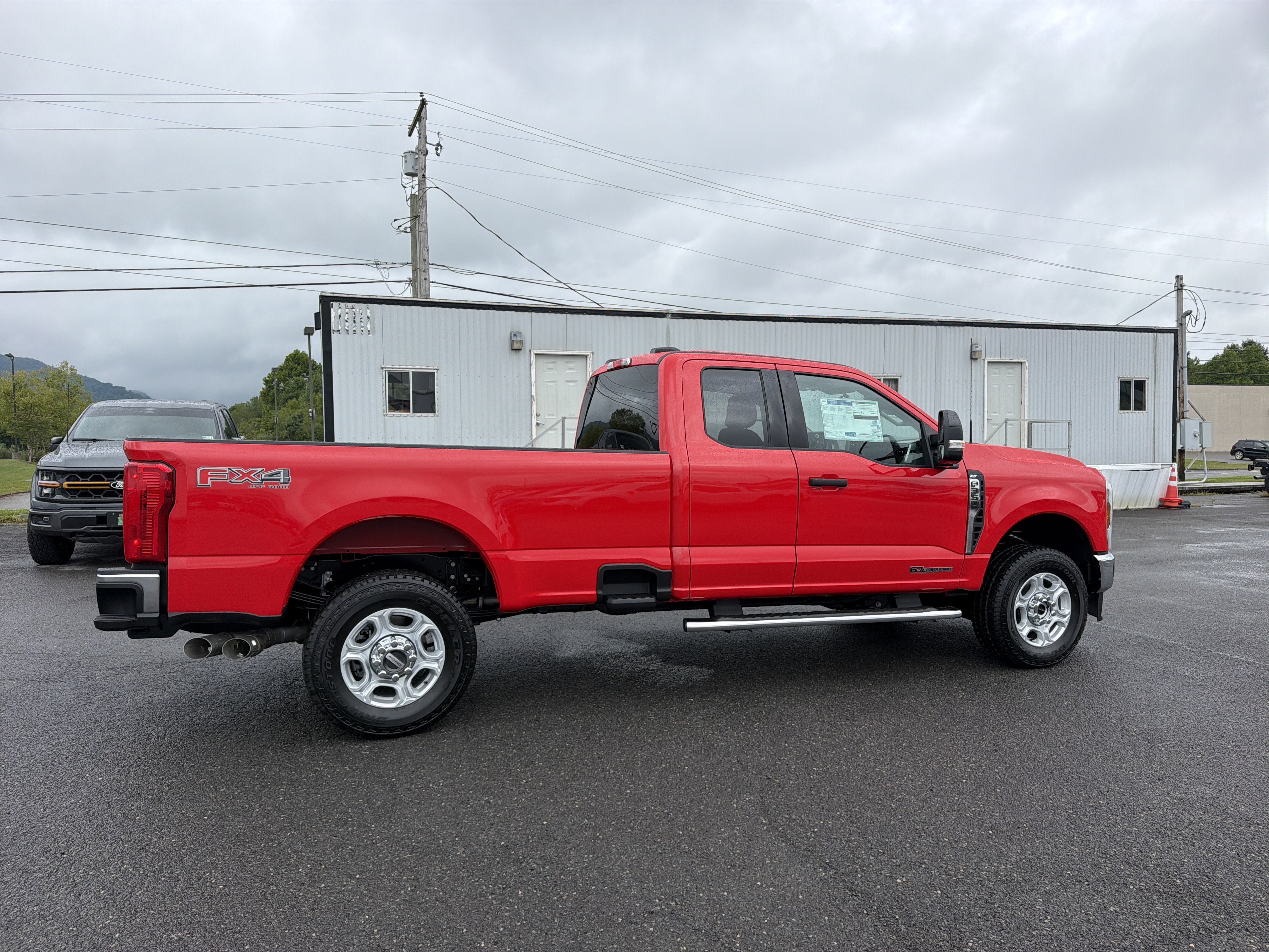 2026 Ford Super Duty F-350 SRW XLT
