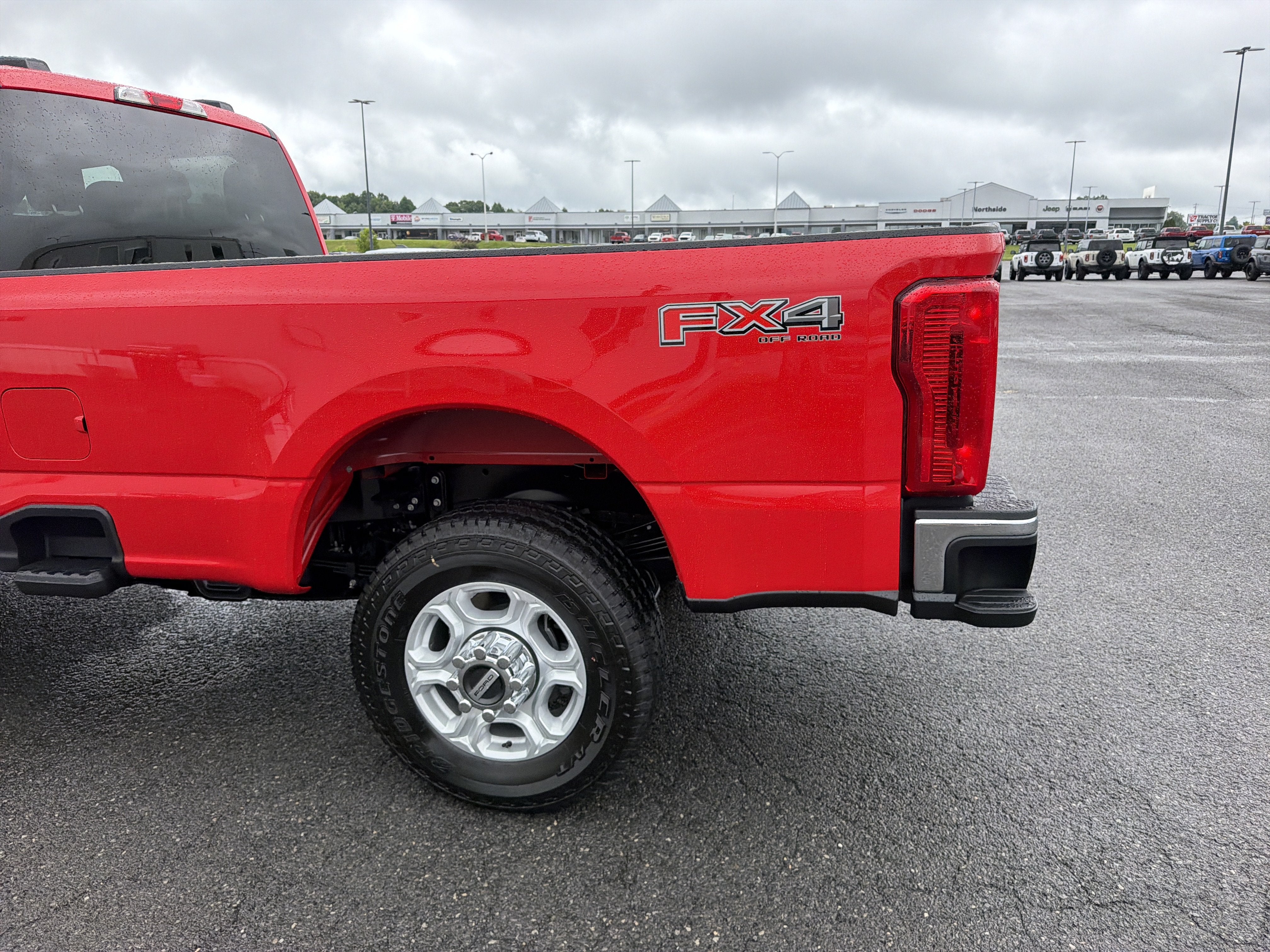 2026 Ford Super Duty F-350 SRW XLT