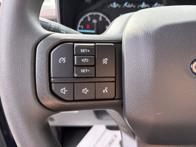 2027 Ford Super Duty F-350 SRW XLT
