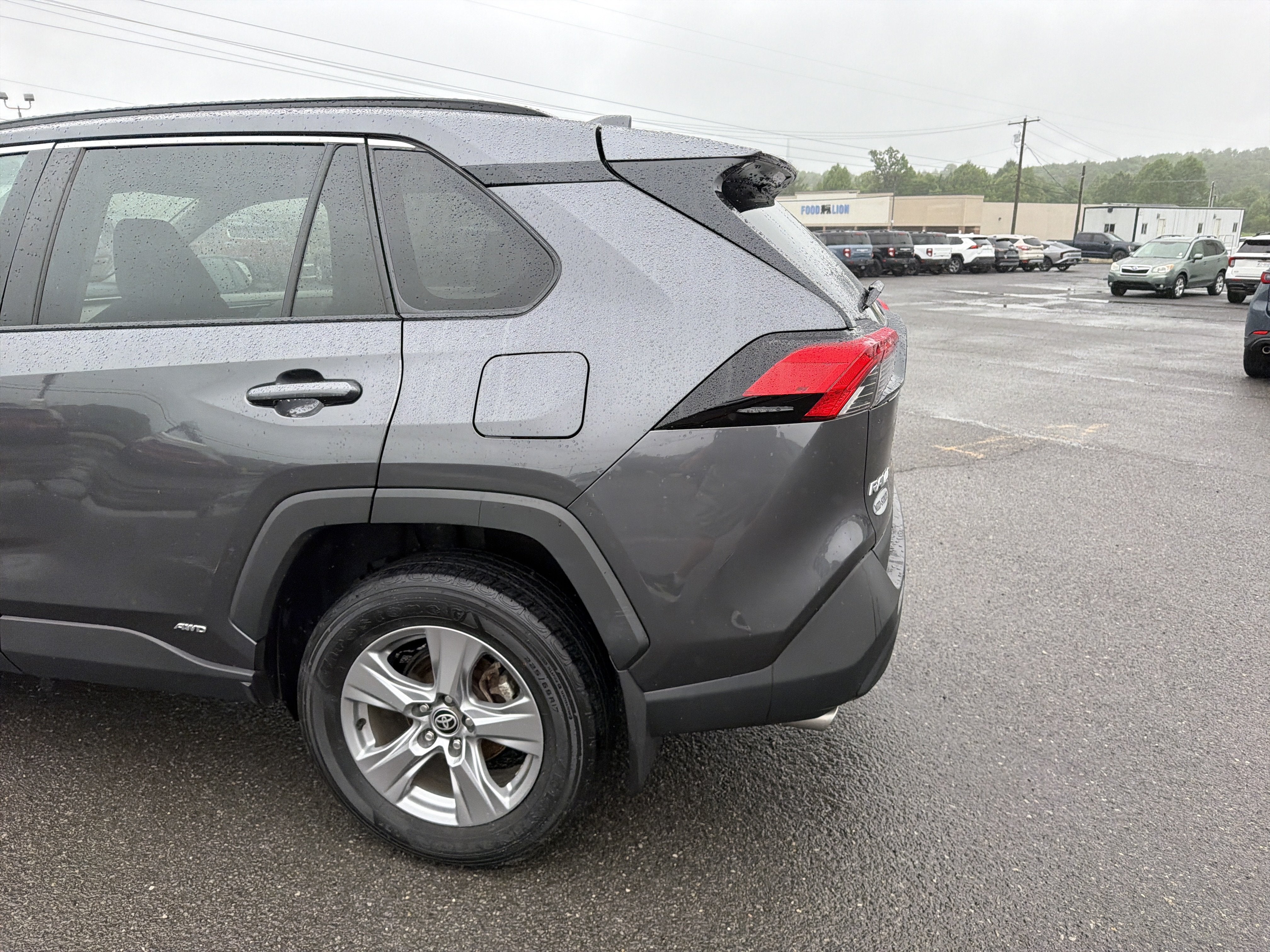 2023 Toyota RAV4 Hybrid XLE