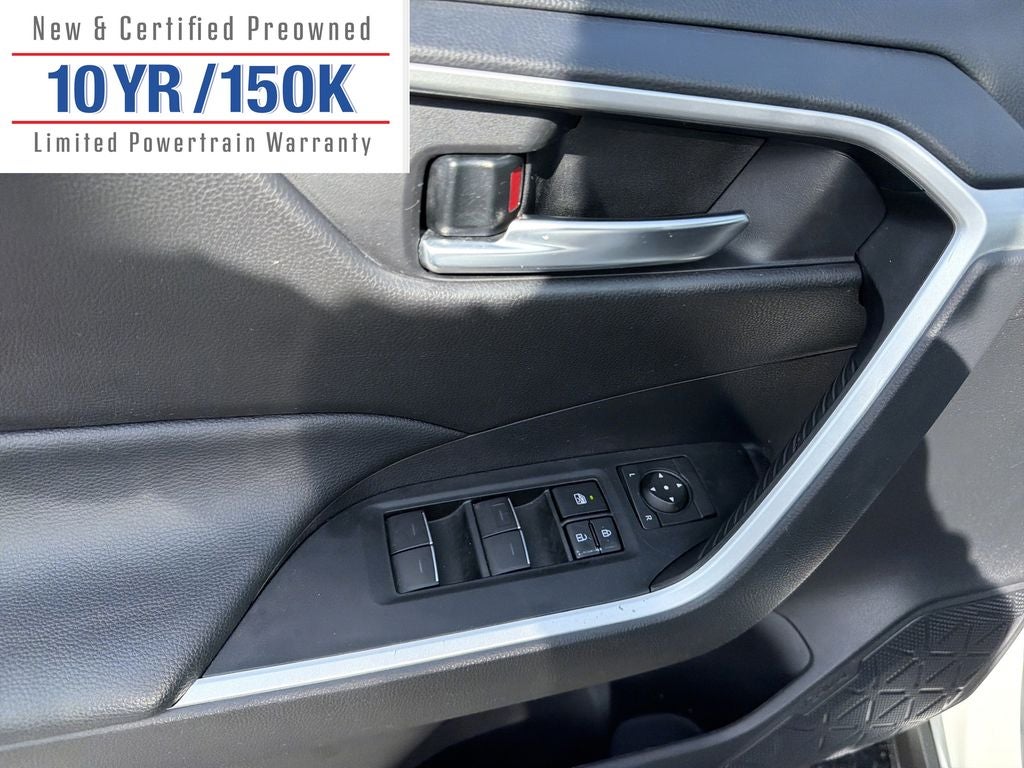 2025 Toyota RAV4 Hybrid XLE