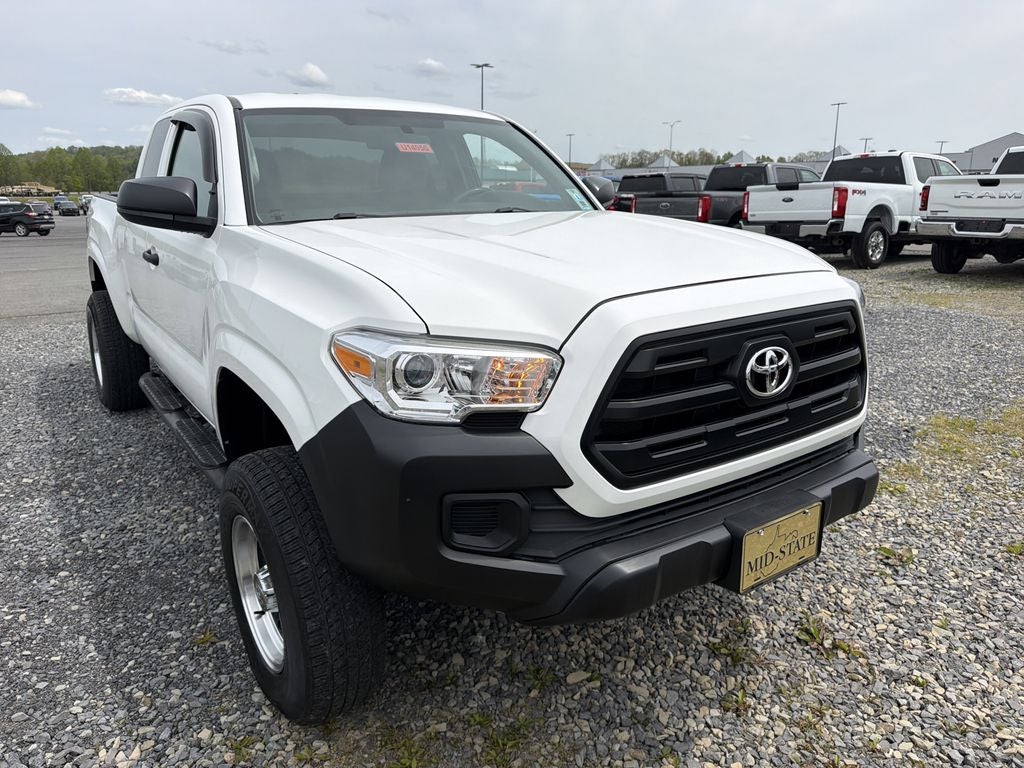 2016 Toyota Tacoma SR