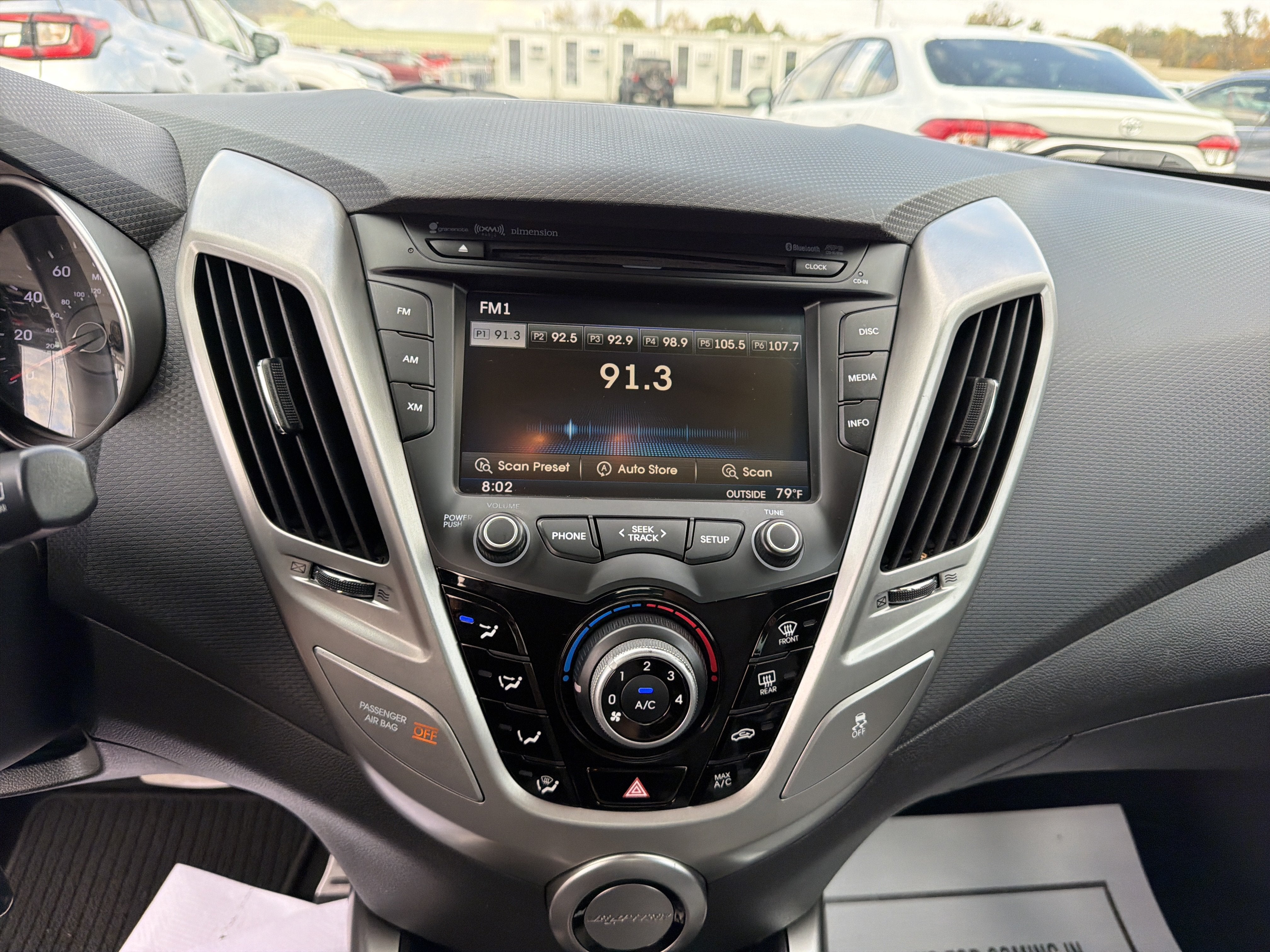 2013 Hyundai Veloster w/Gray Int