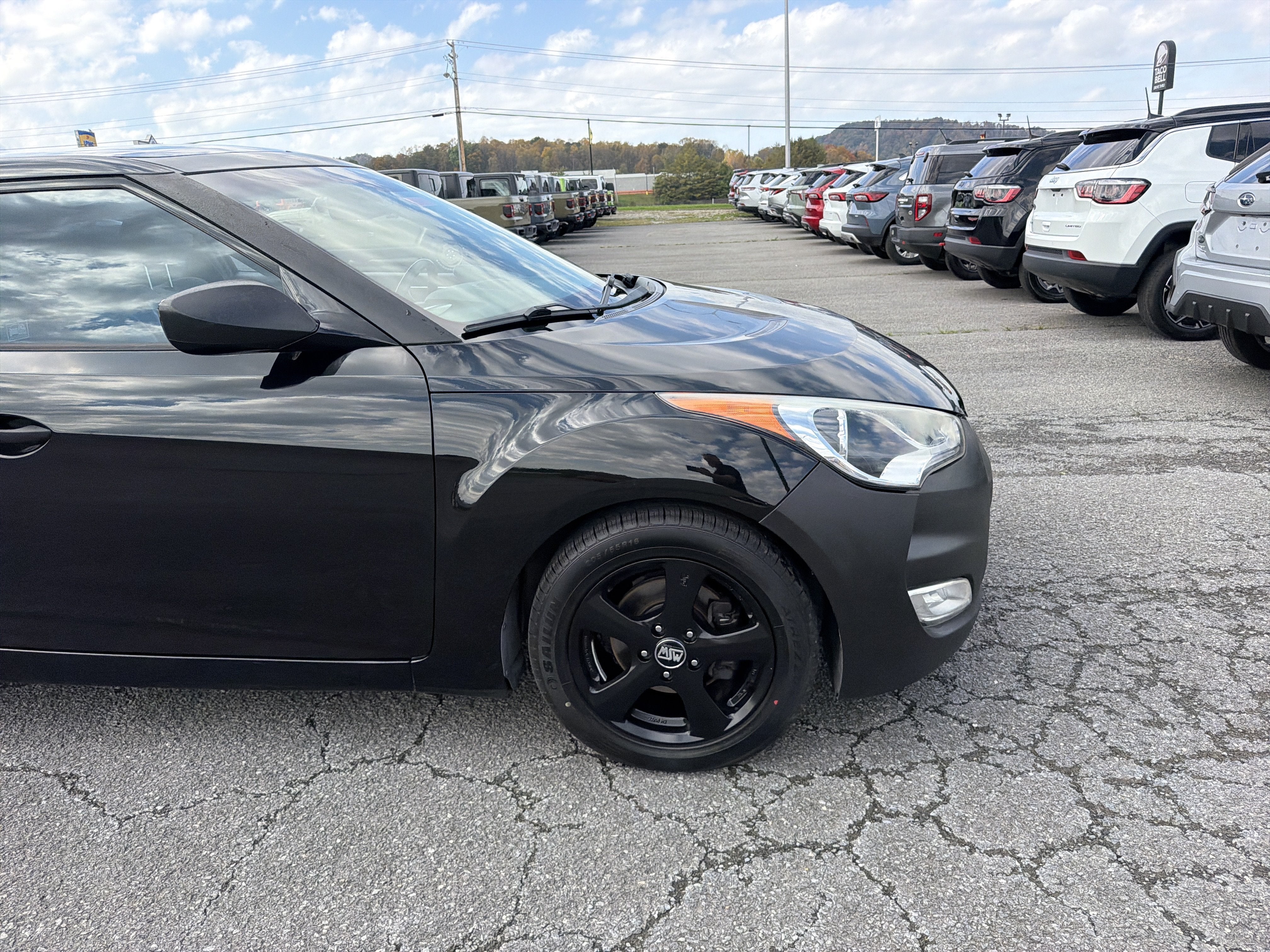 2013 Hyundai Veloster w/Gray Int