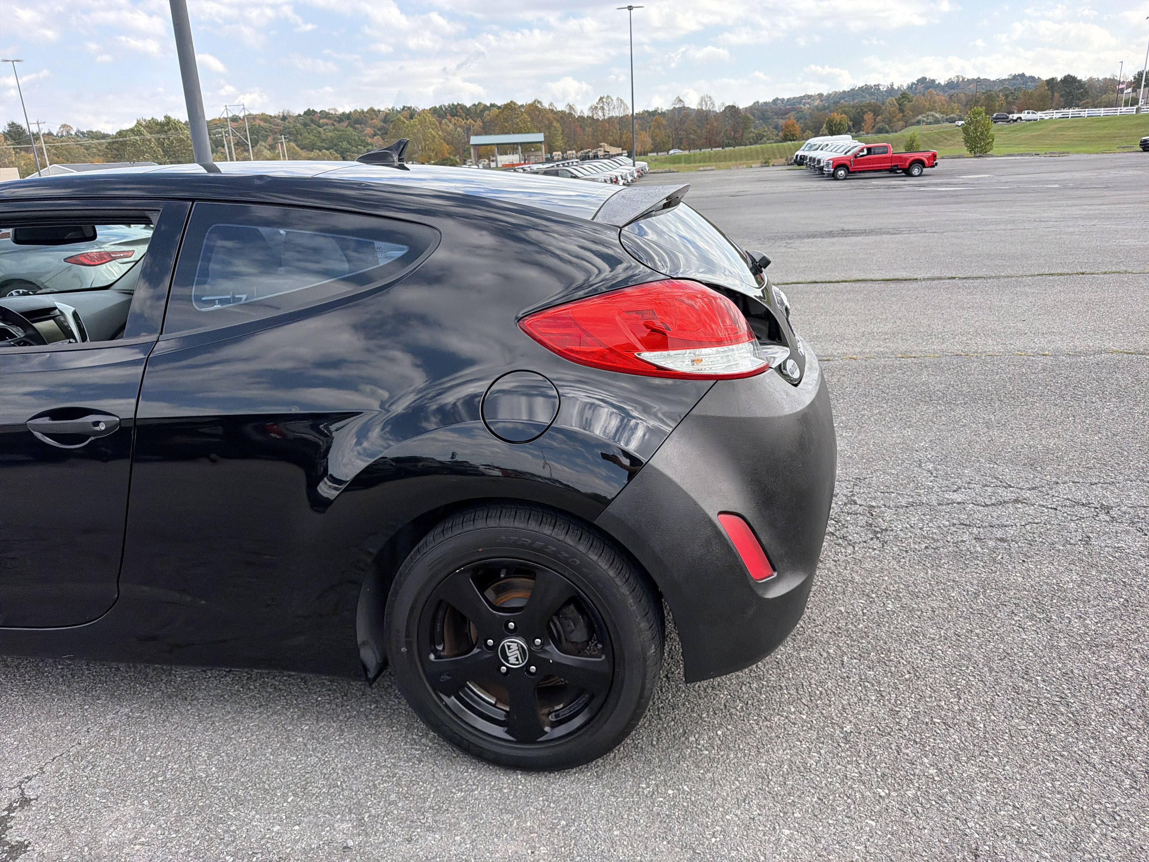 2013 Hyundai Veloster w/Gray Int